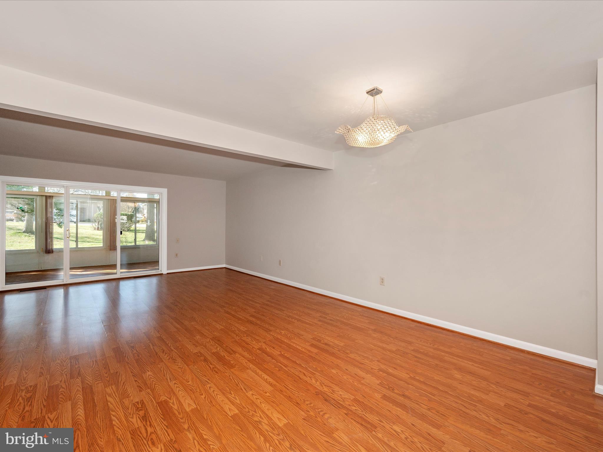 LEISURE WORLD - Residential