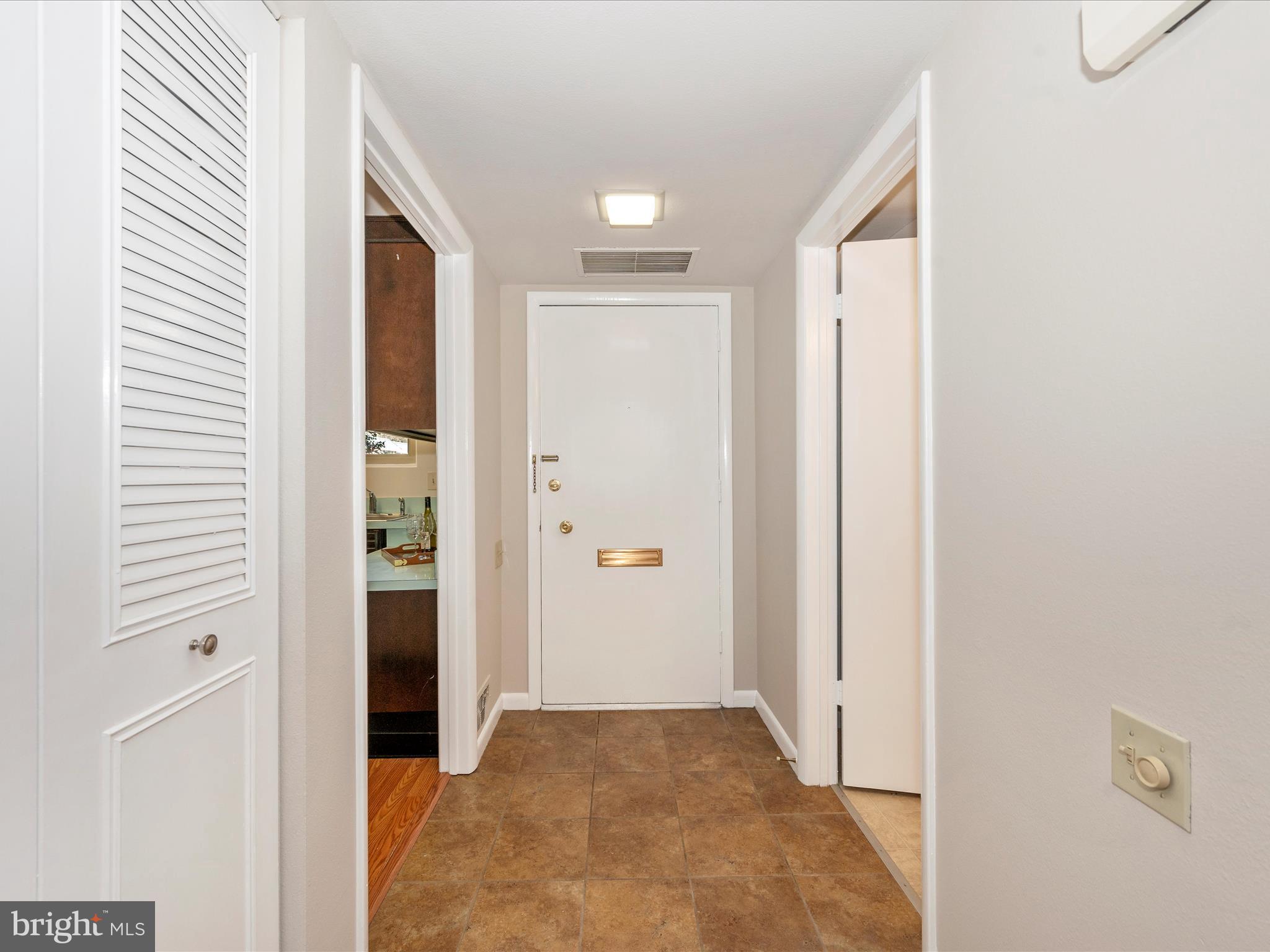 LEISURE WORLD - Residential