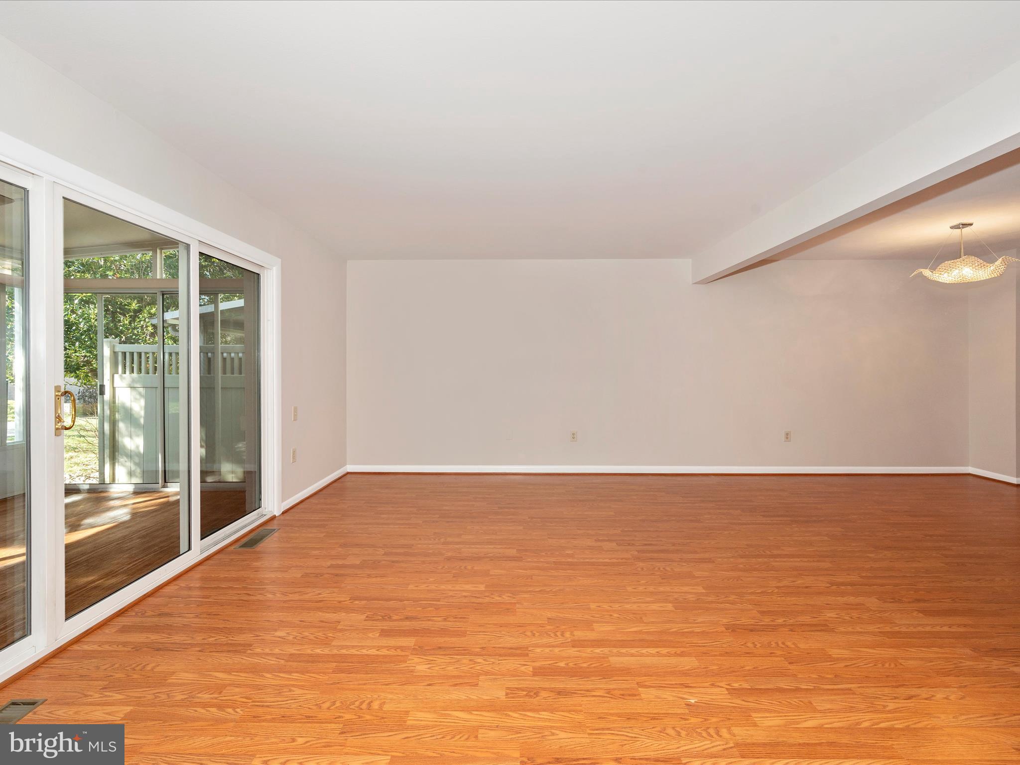 LEISURE WORLD - Residential