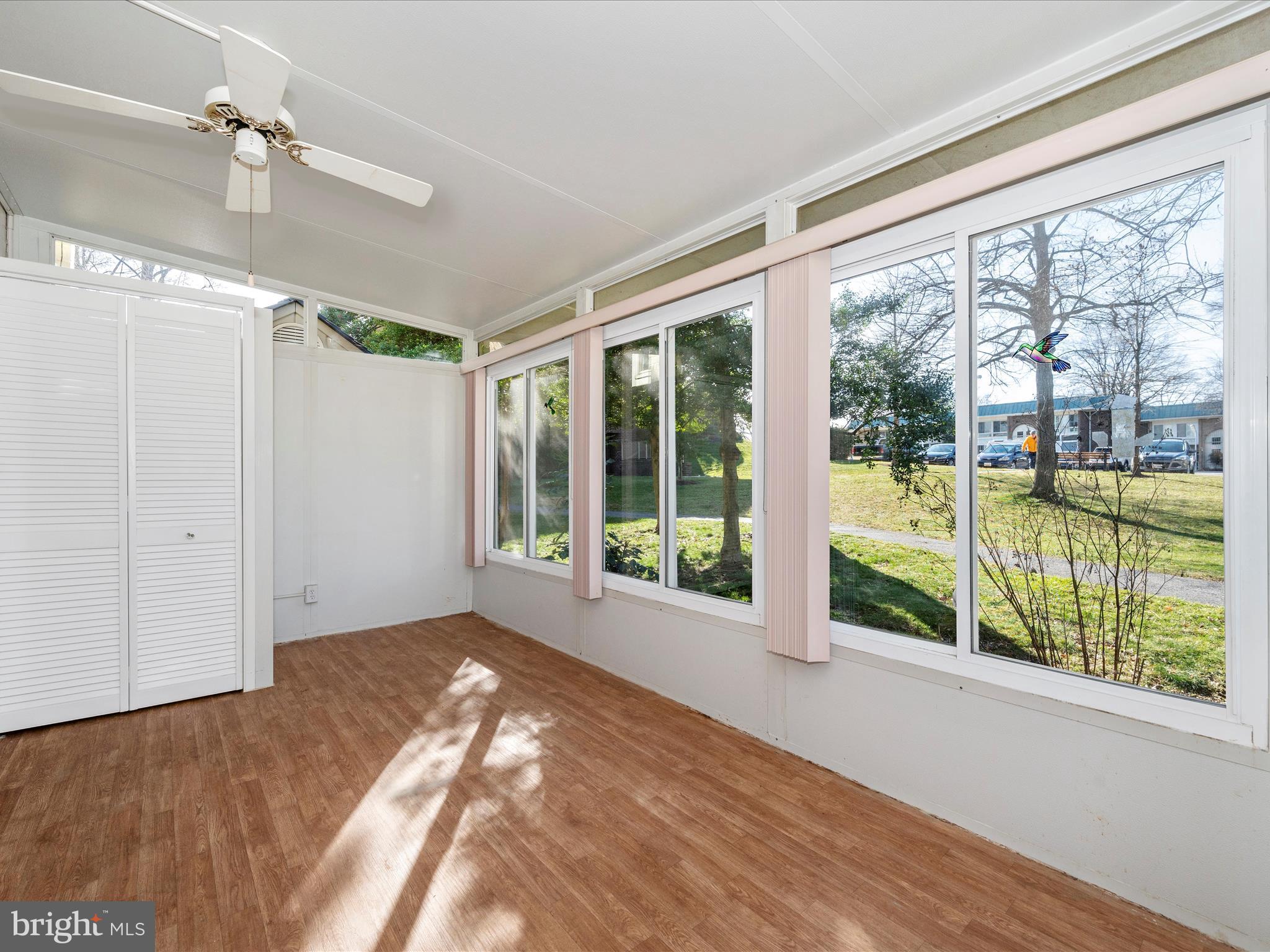 LEISURE WORLD - Residential