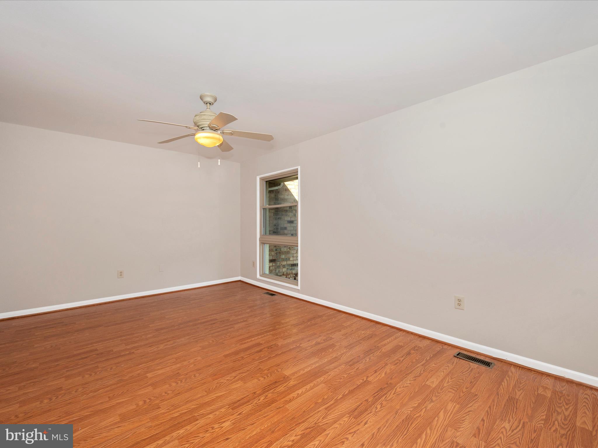 LEISURE WORLD - Residential