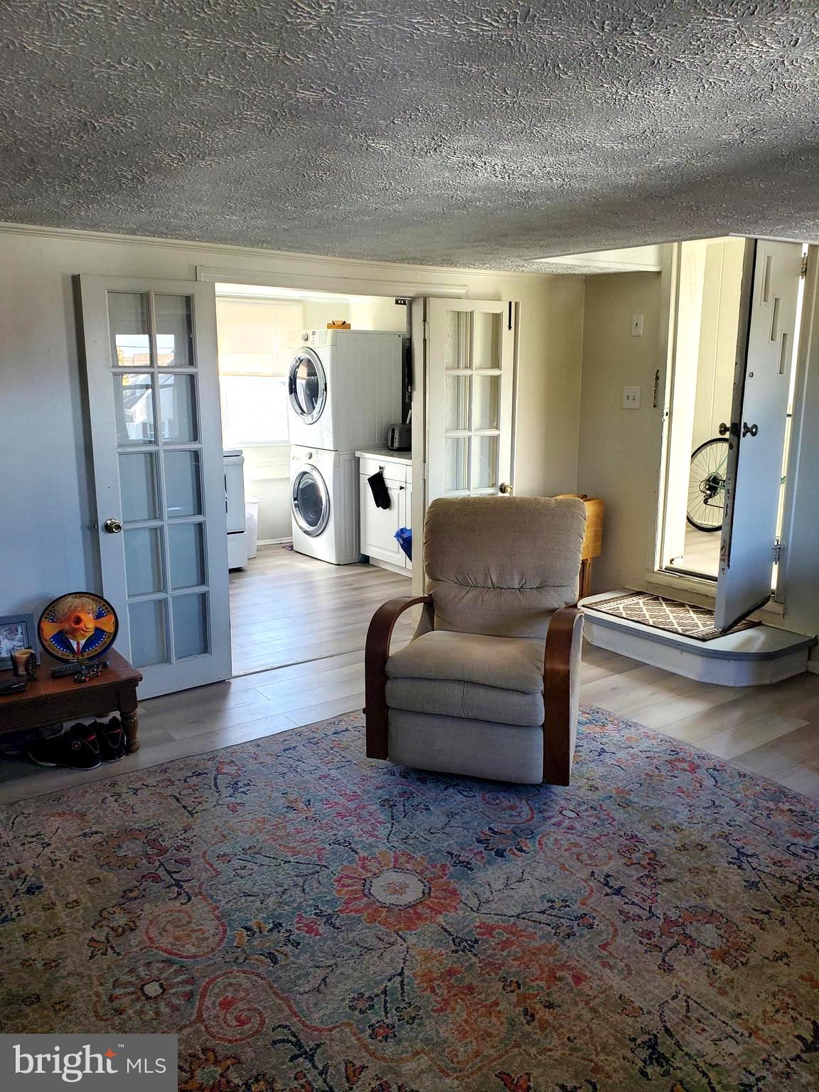 SUNSET BEACH - Residential Lease