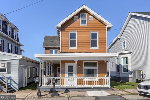 206 ARMSTRONG STREET HALIFAX PA 17032