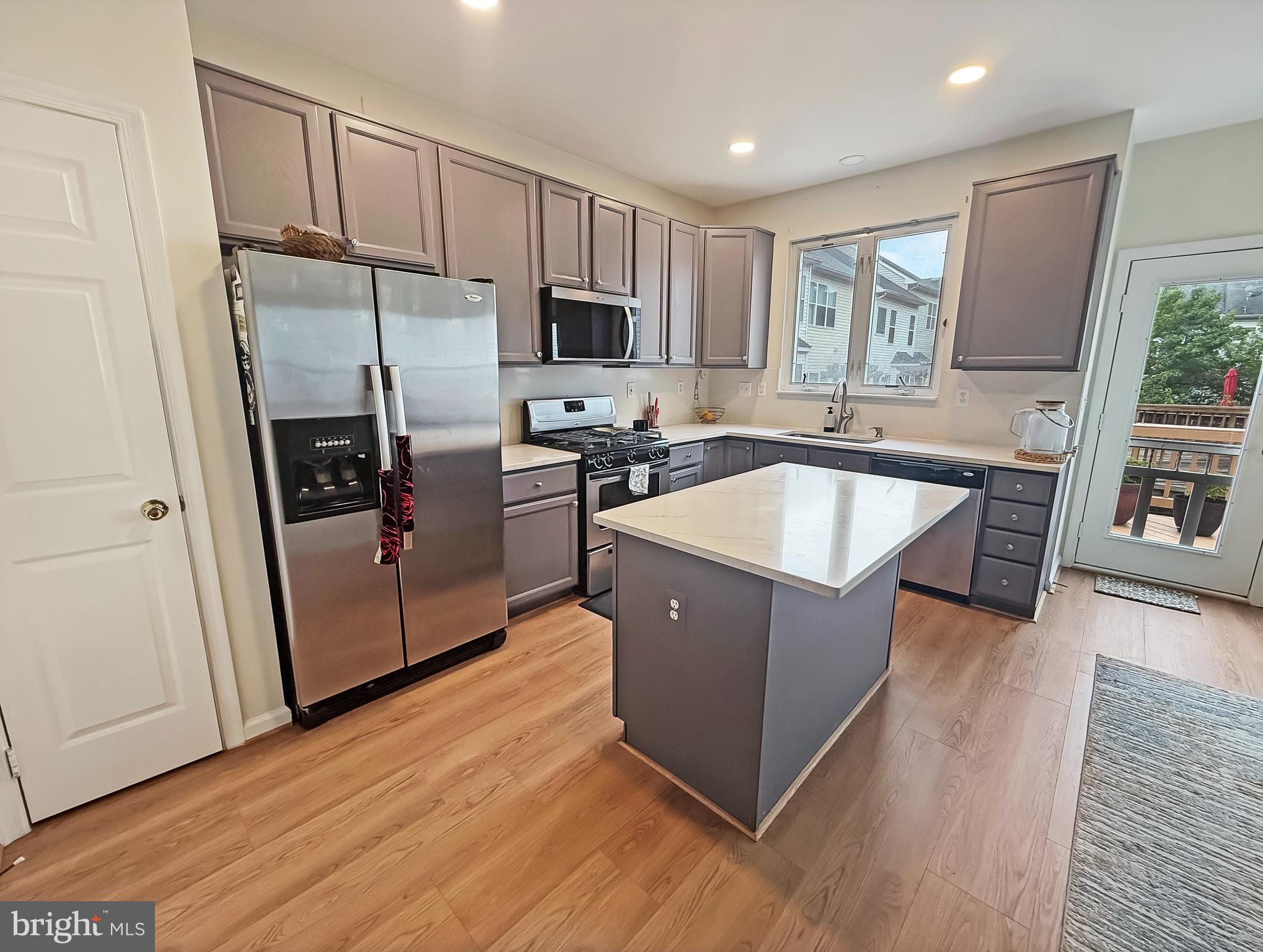 2535 JAMES MONROE CIRCLE