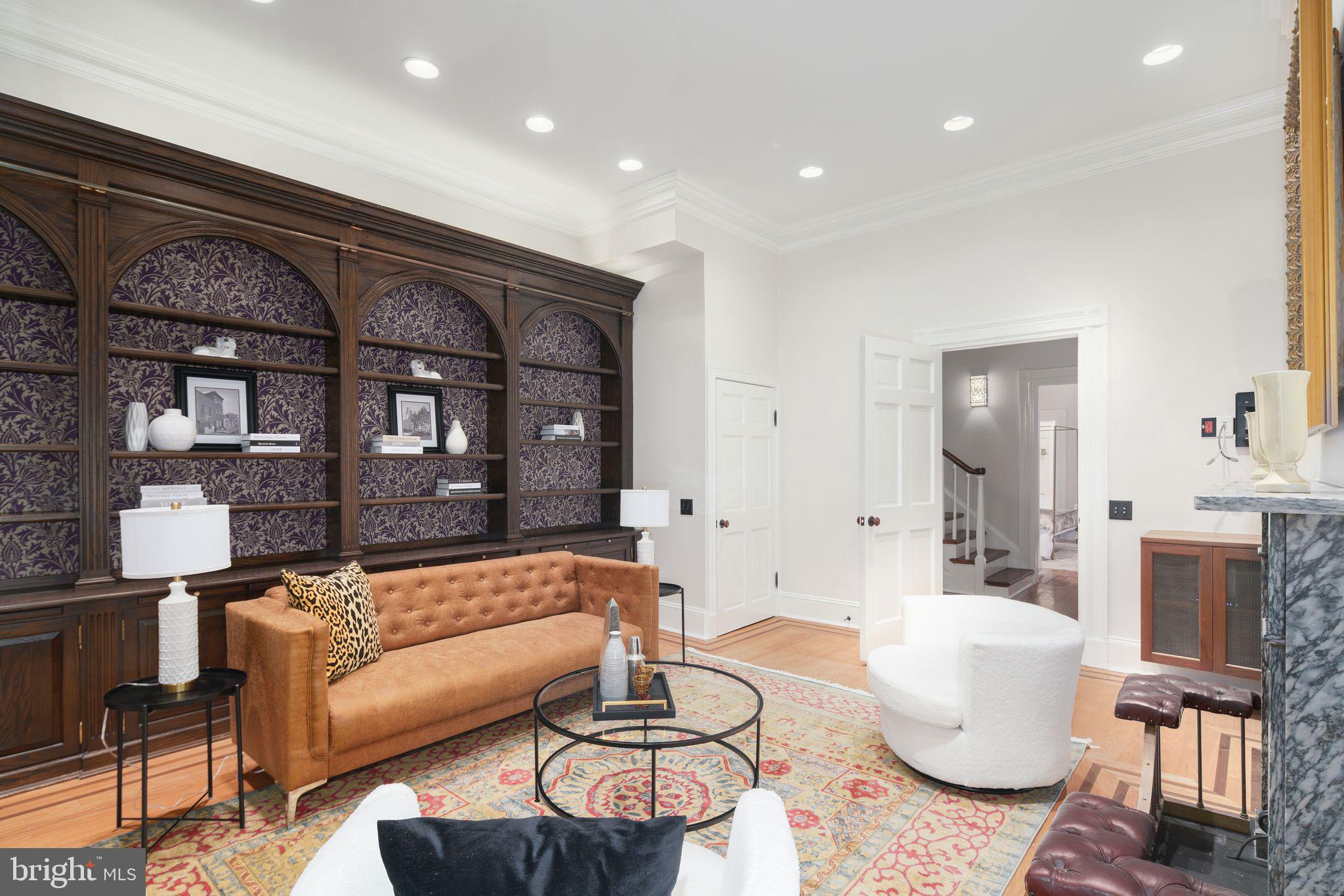 SOCIETY HILL - Residential