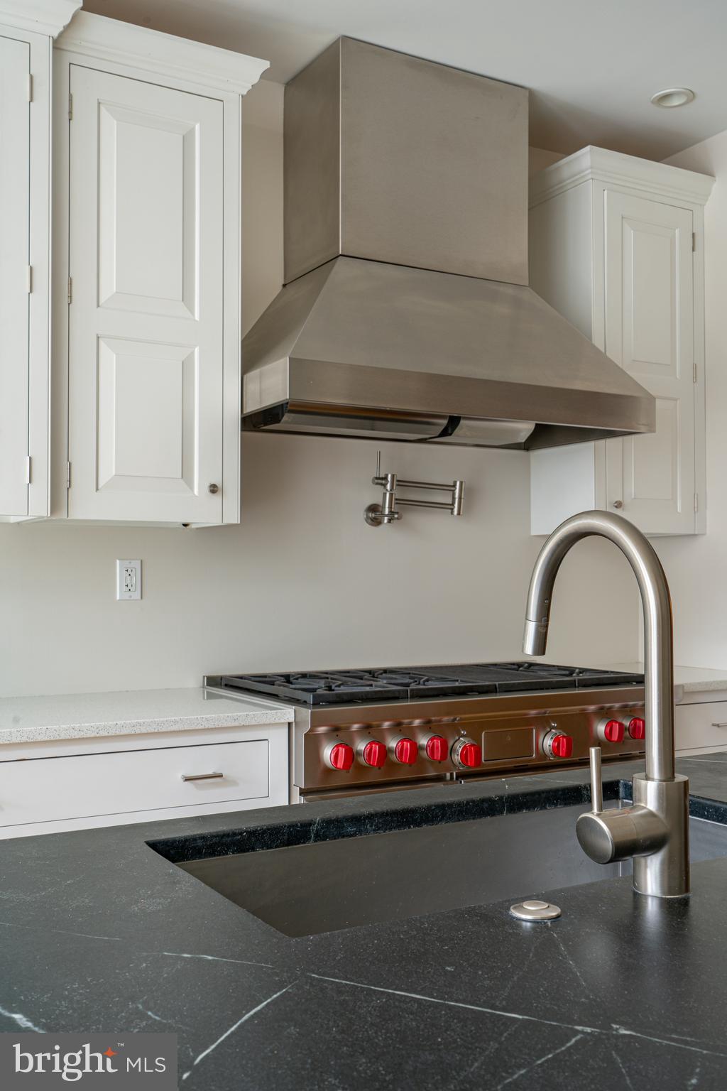 SOCIETY HILL - Residential