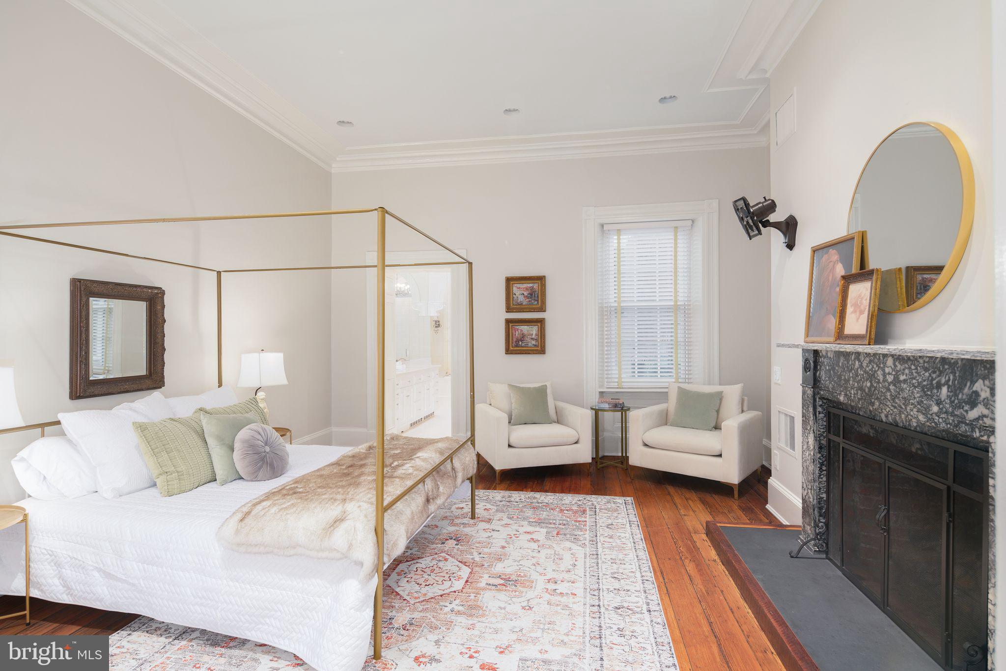 SOCIETY HILL - Residential