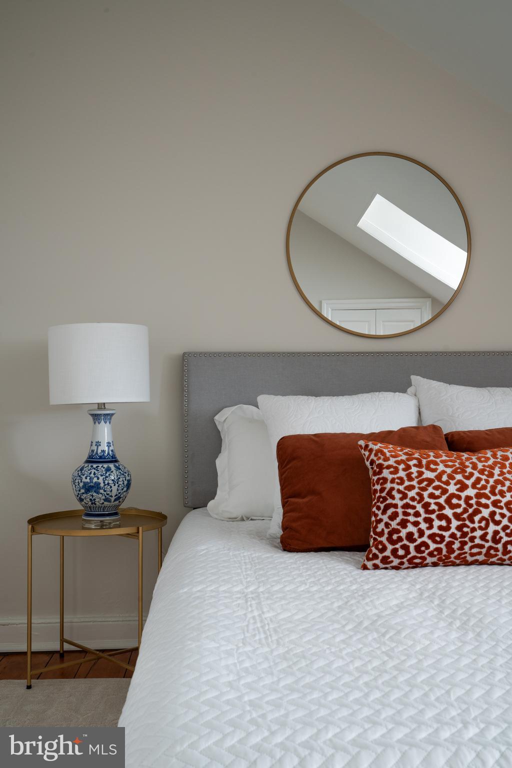 SOCIETY HILL - Residential