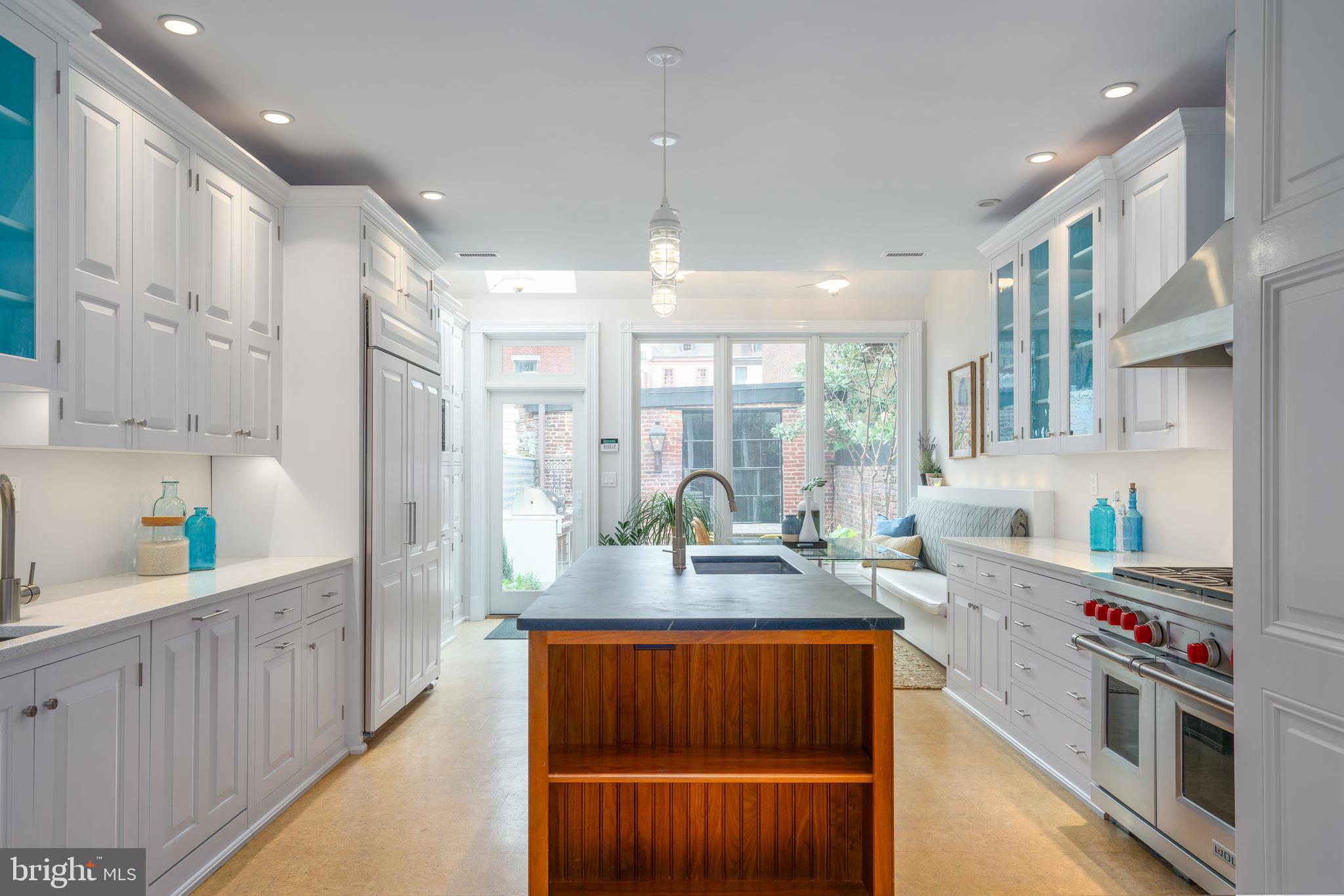 SOCIETY HILL - Residential