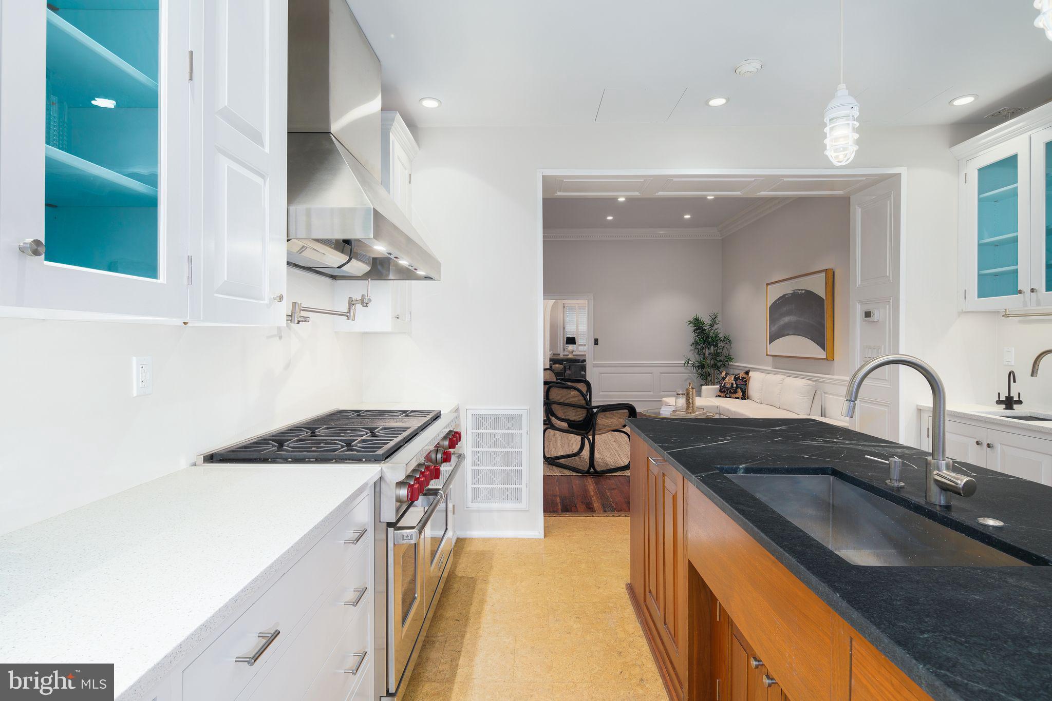 SOCIETY HILL - Residential