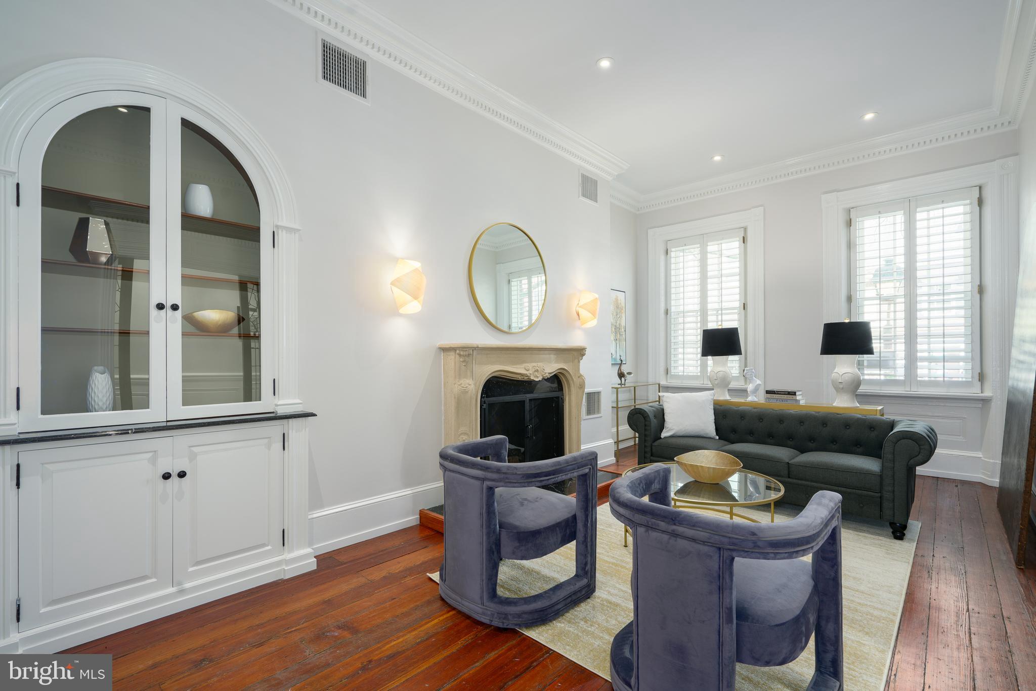 SOCIETY HILL - Residential