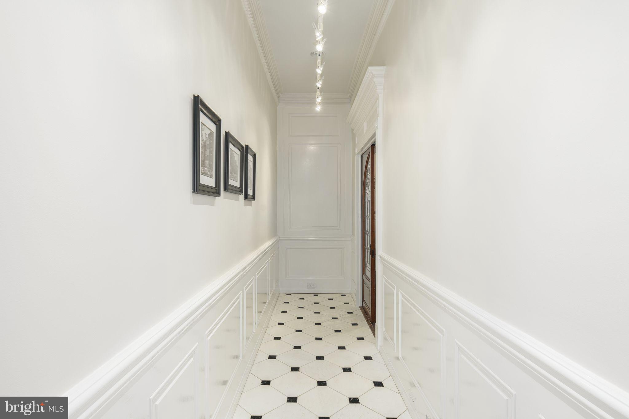 SOCIETY HILL - Residential