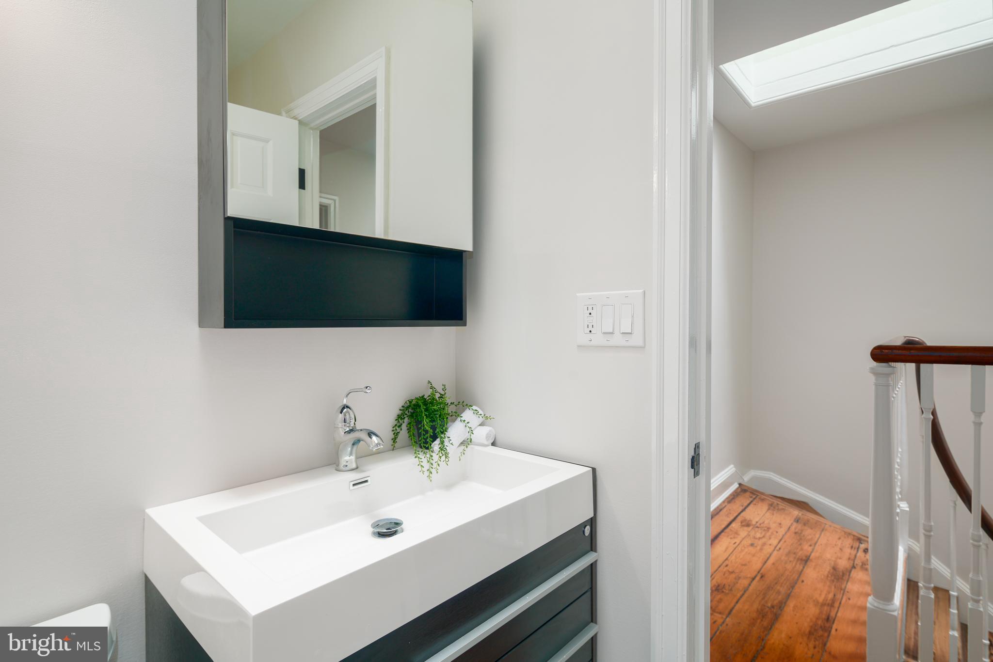 SOCIETY HILL - Residential