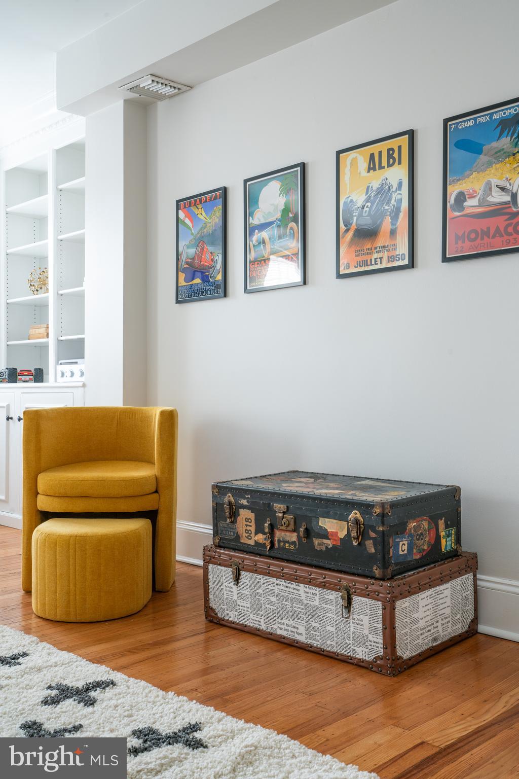 SOCIETY HILL - Residential