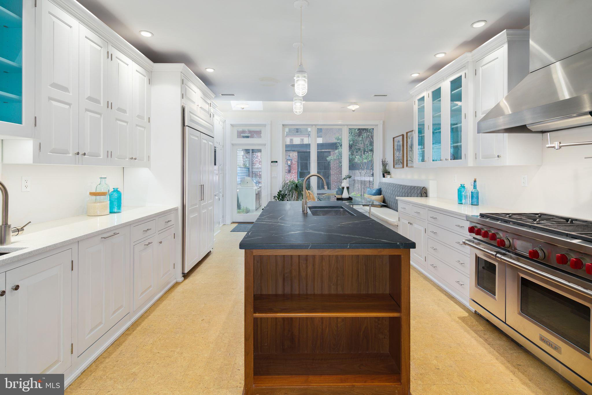 SOCIETY HILL - Residential