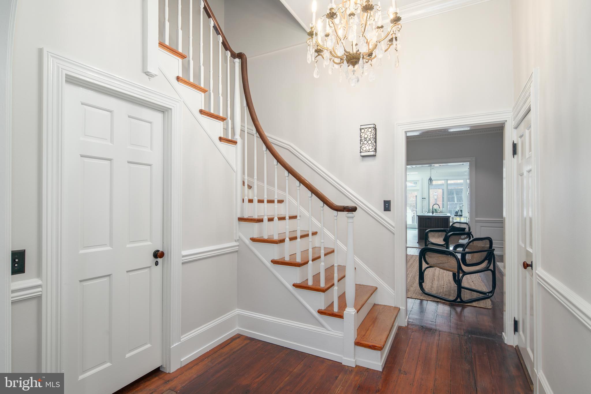 SOCIETY HILL - Residential