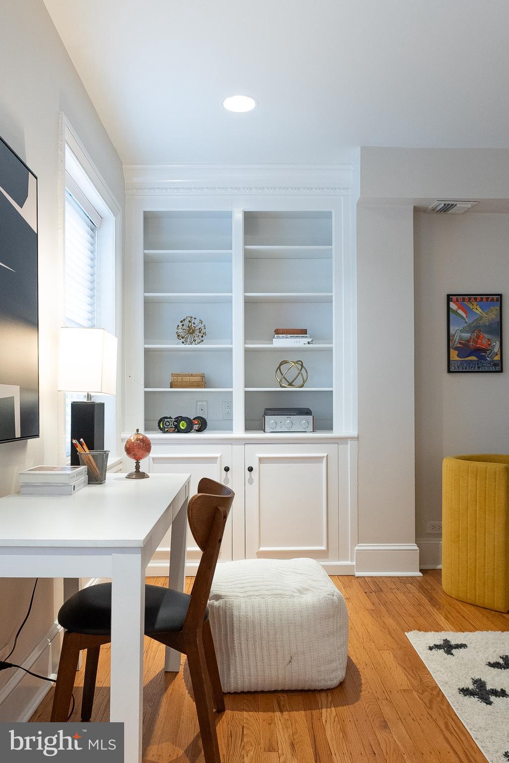 SOCIETY HILL - Residential