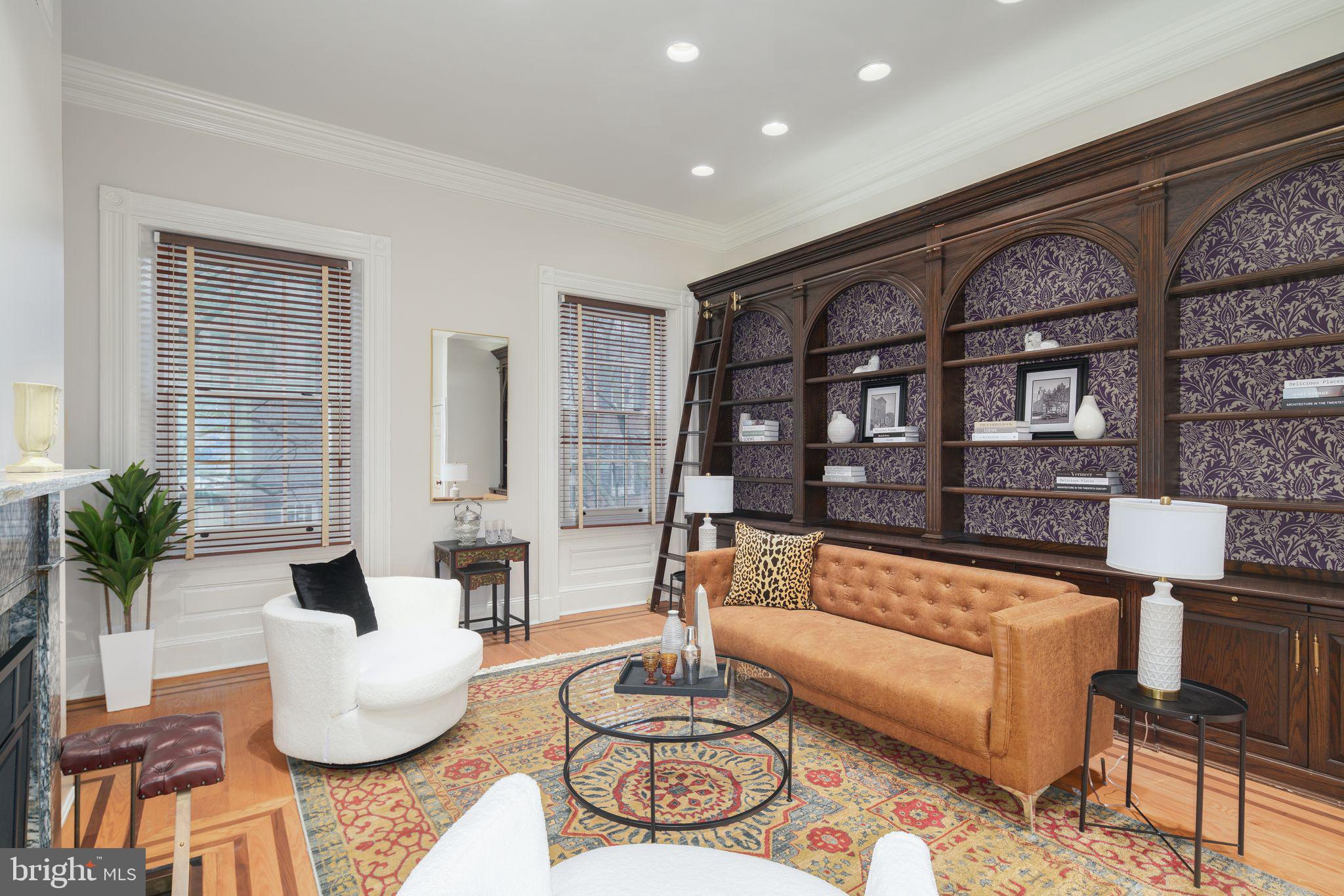 SOCIETY HILL - Residential