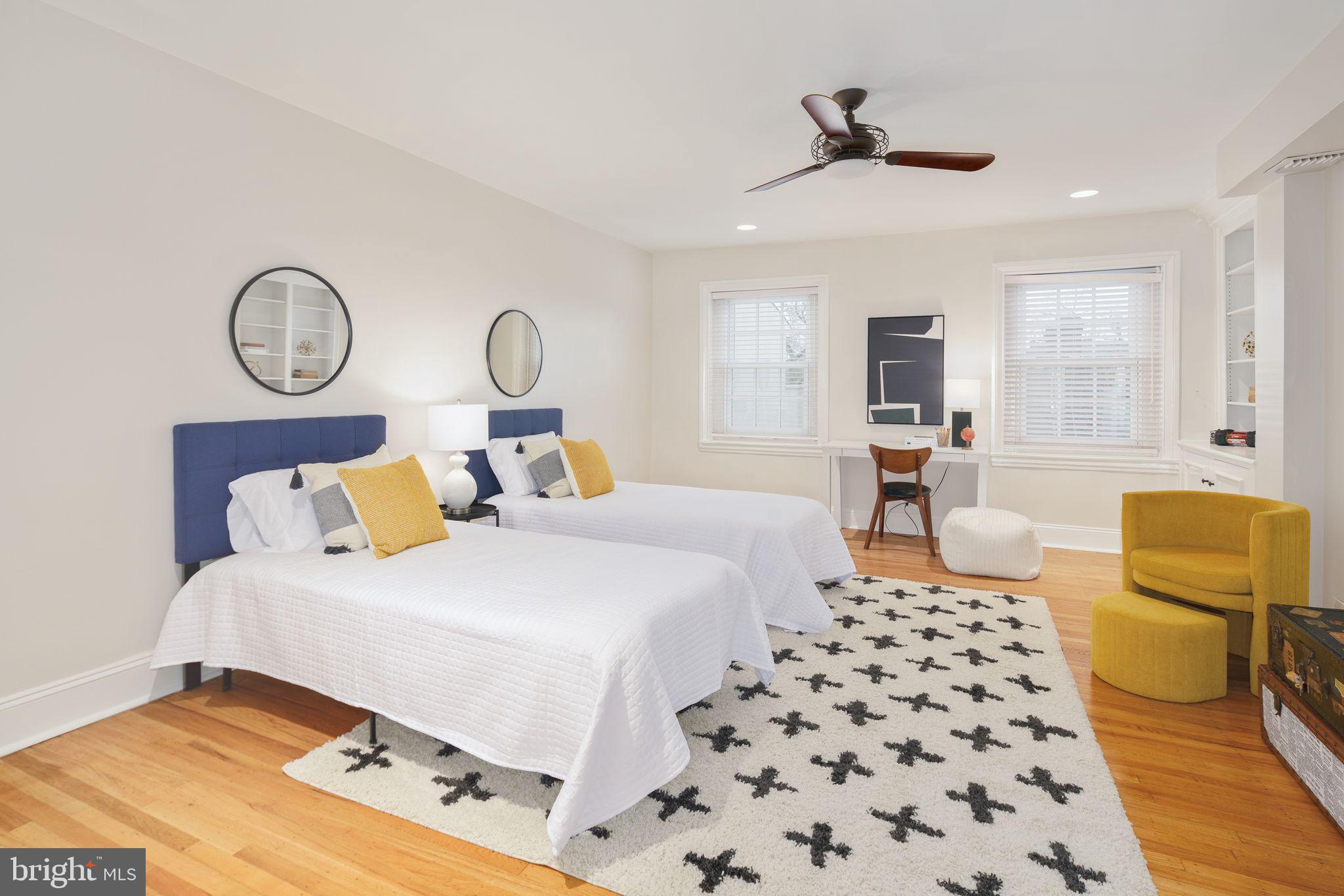 SOCIETY HILL - Residential