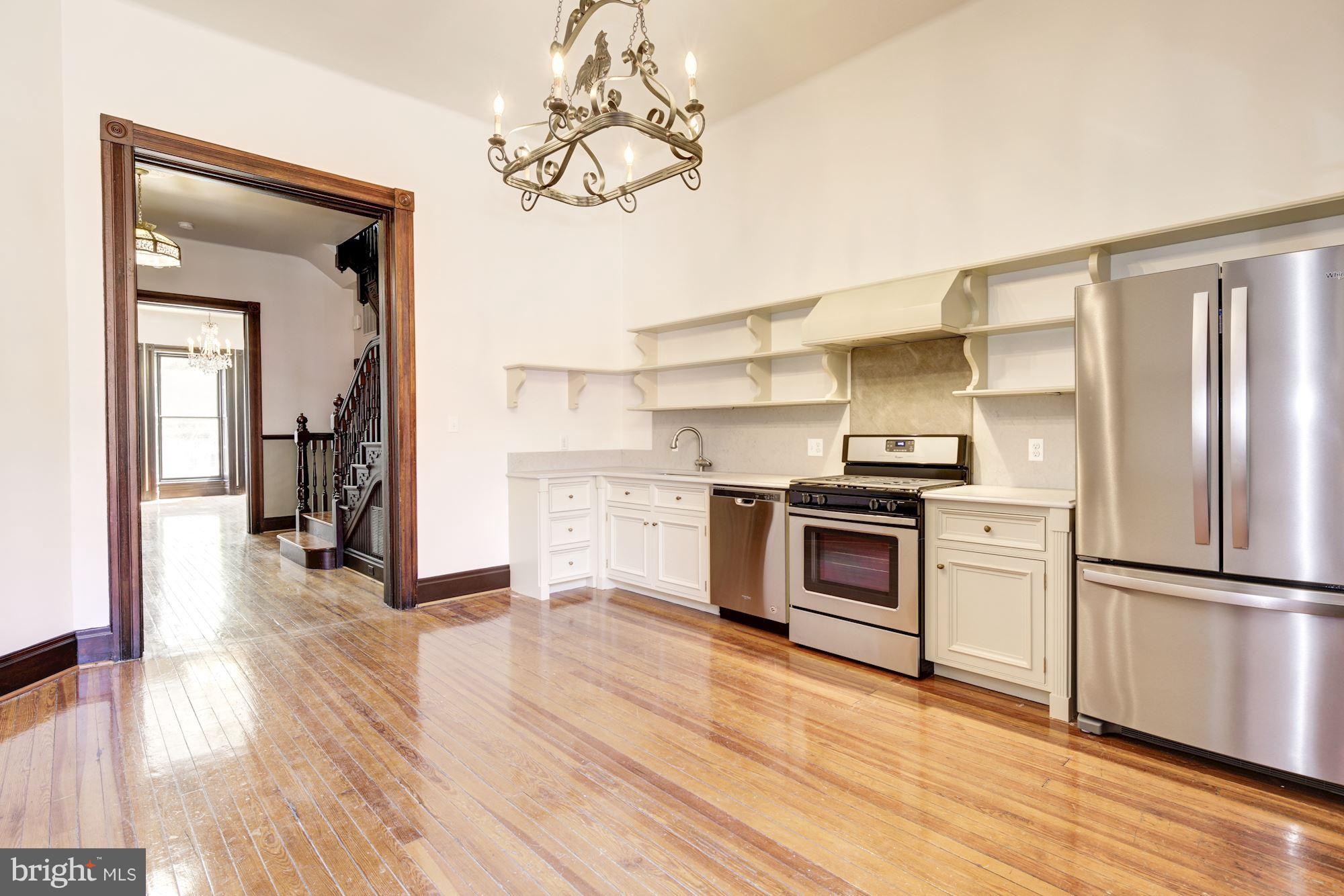 MOUNT VERNON PLACE HISTORIC DISTRICT - Residential Lease