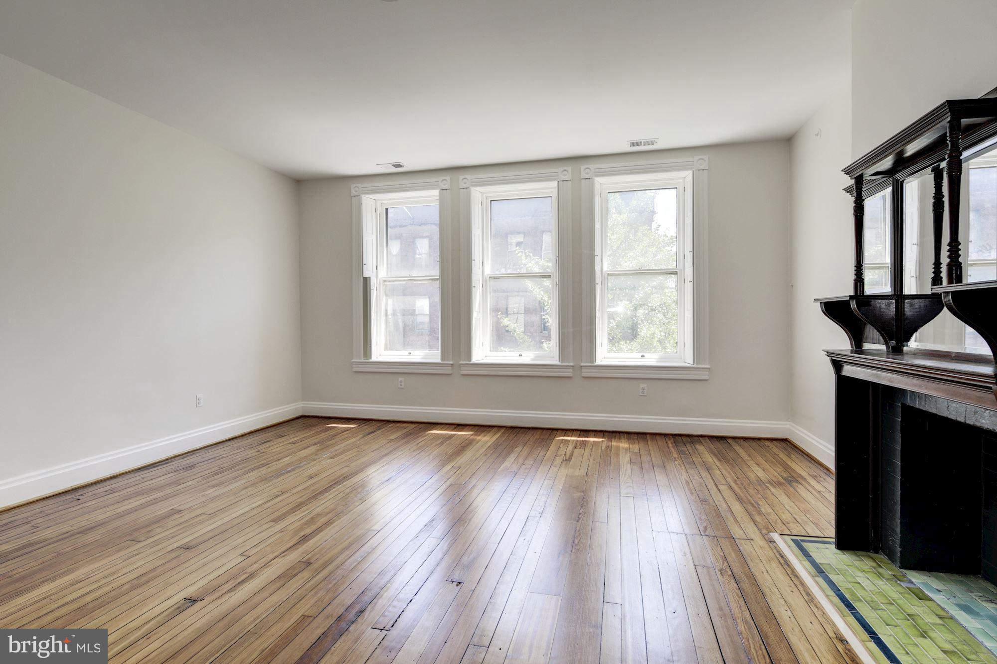 MOUNT VERNON PLACE HISTORIC DISTRICT - Residential Lease