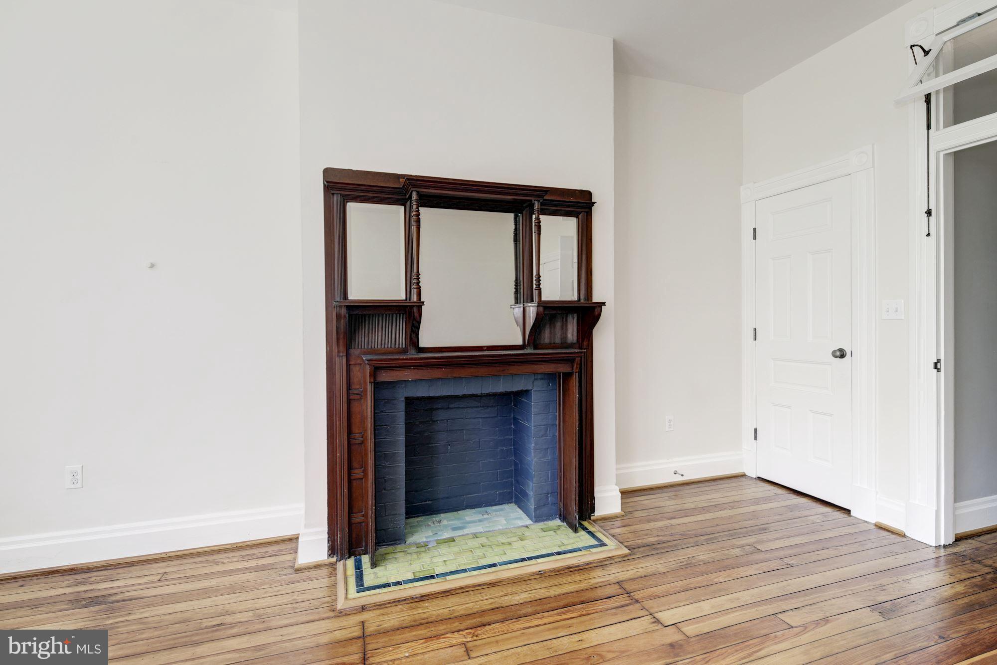 MOUNT VERNON PLACE HISTORIC DISTRICT - Residential Lease