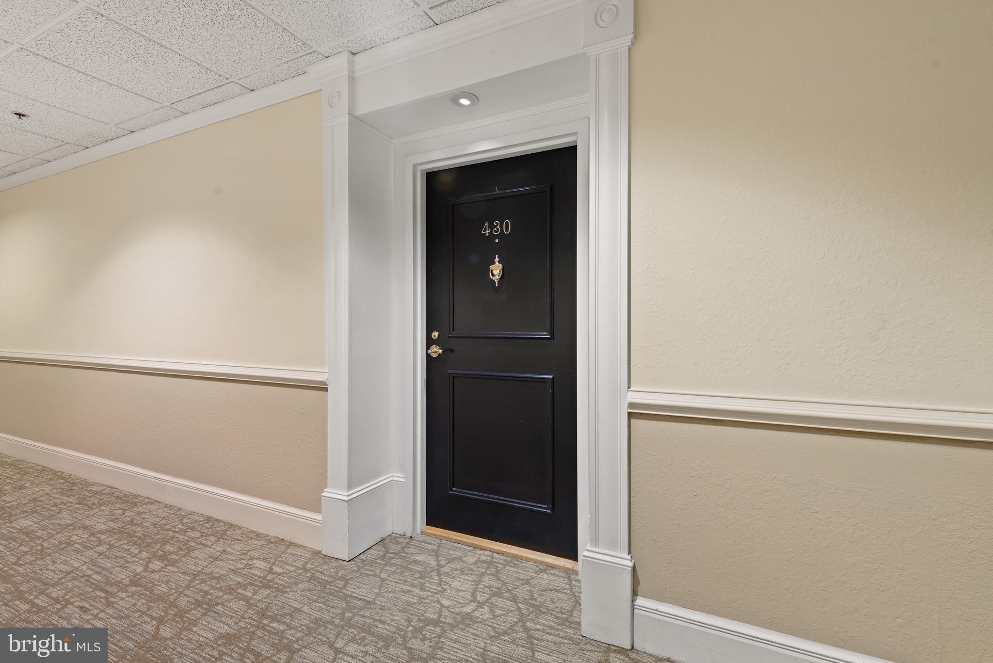 HENDERSON'S WHARF - Residential