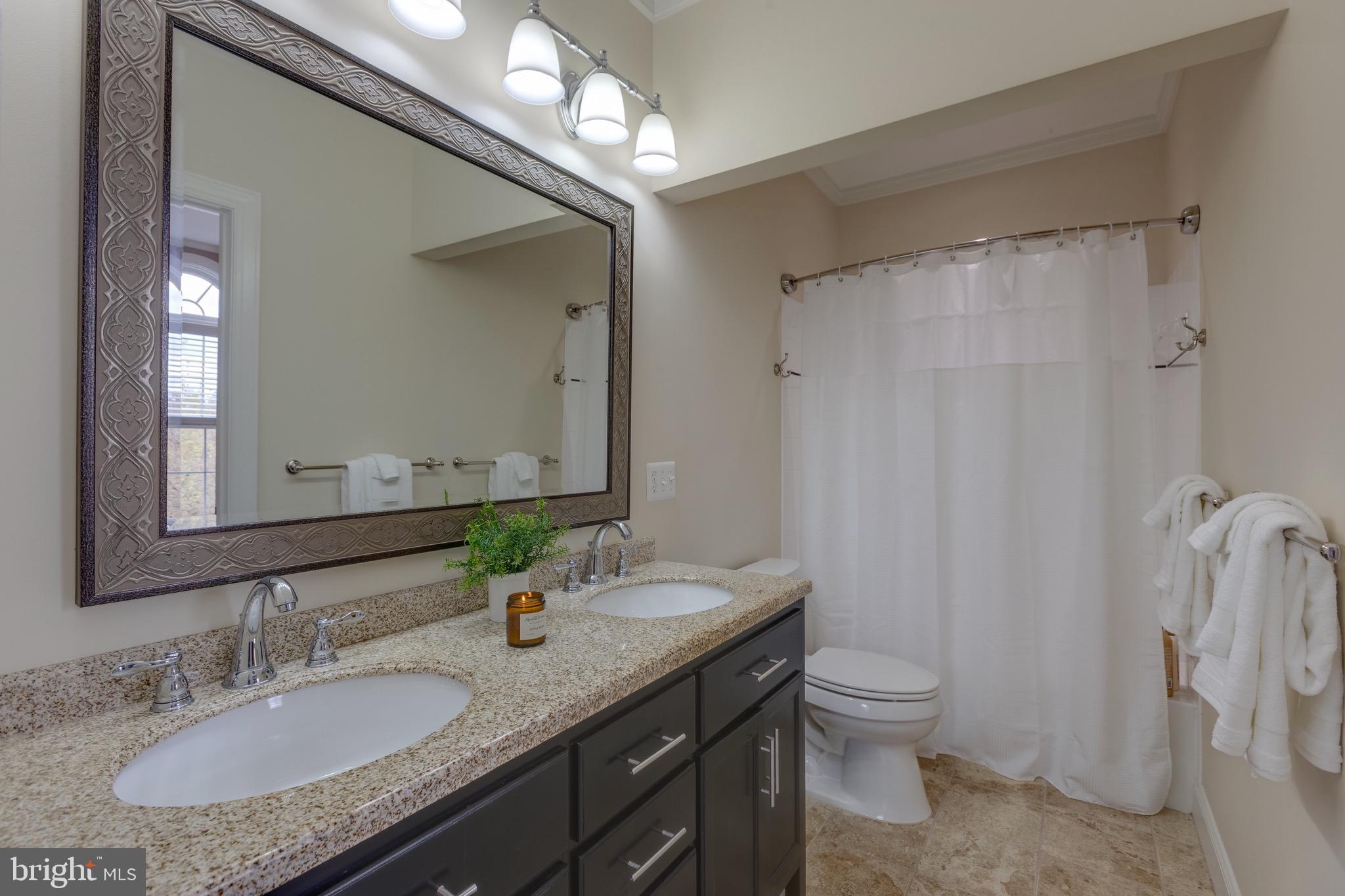 RASPBERRY FALLS - Residential