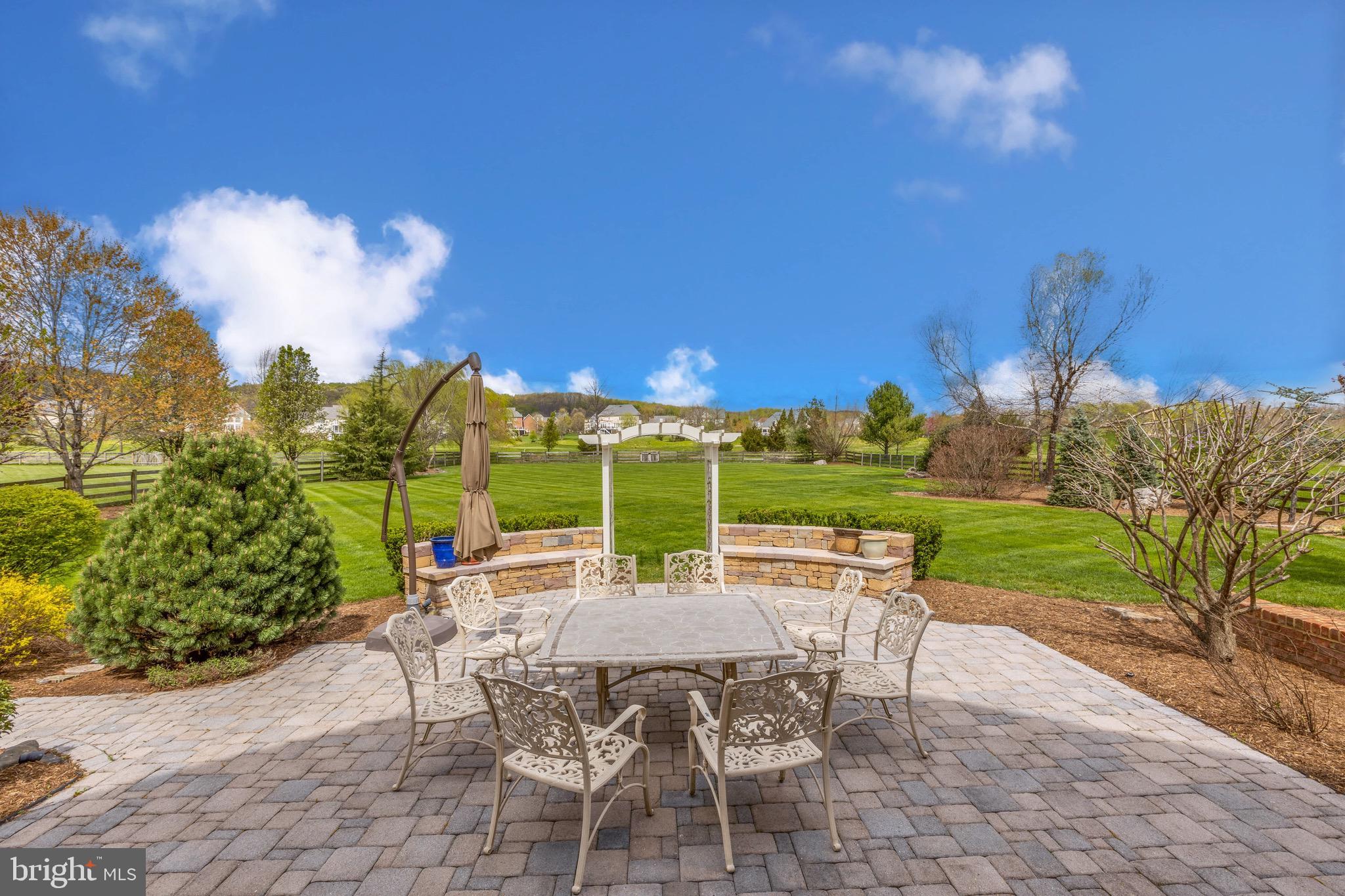 RASPBERRY FALLS - Residential