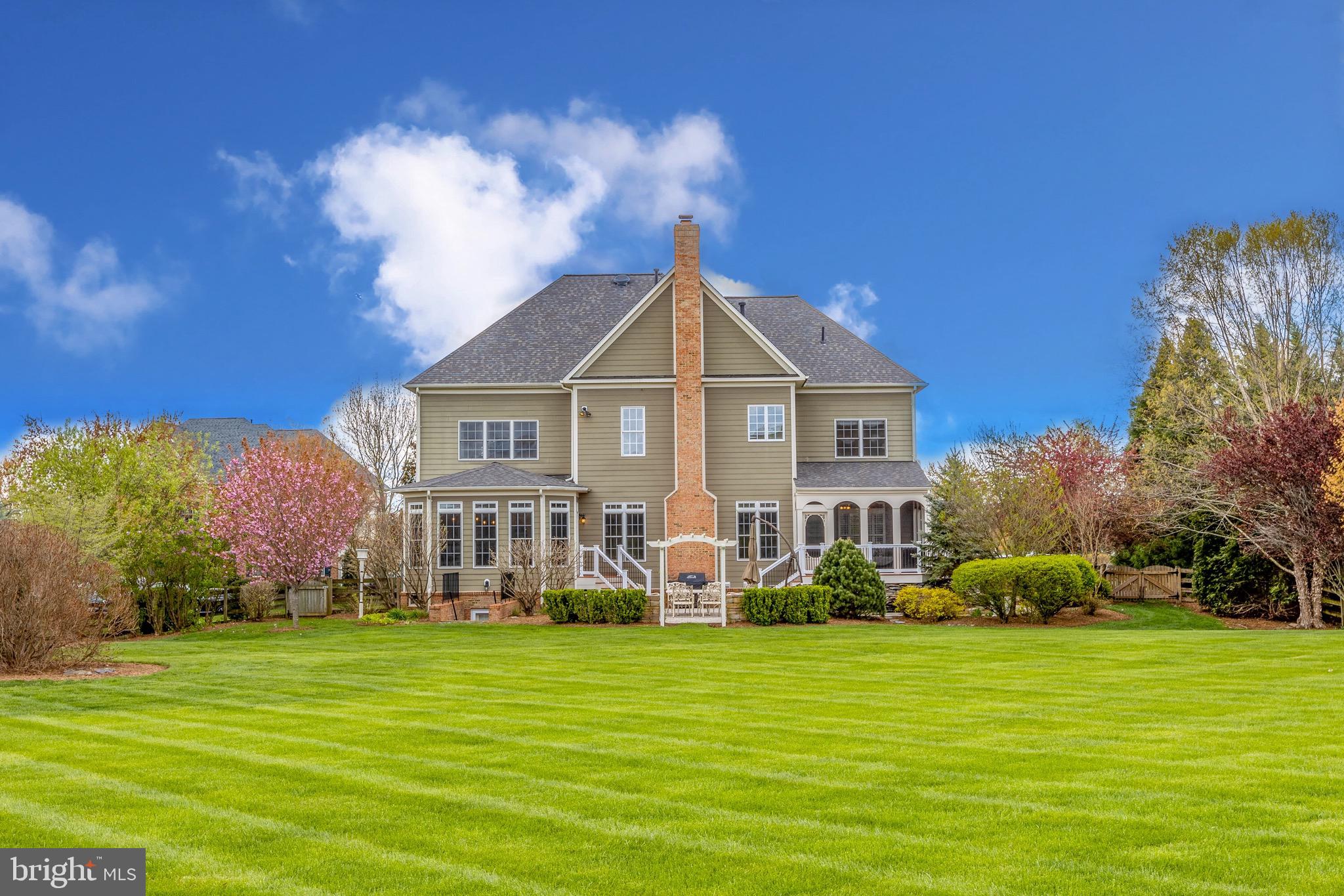 RASPBERRY FALLS - Residential