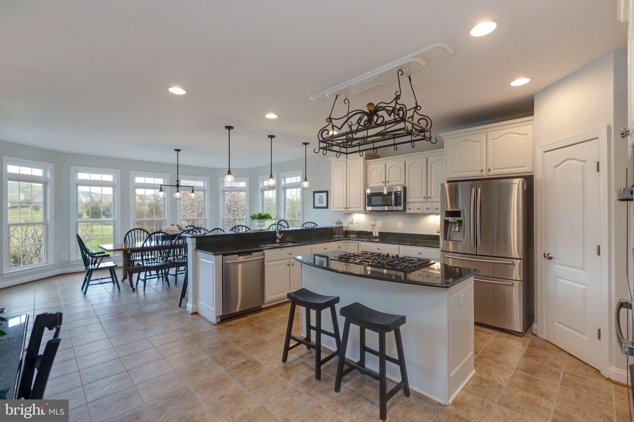 RASPBERRY FALLS - Residential