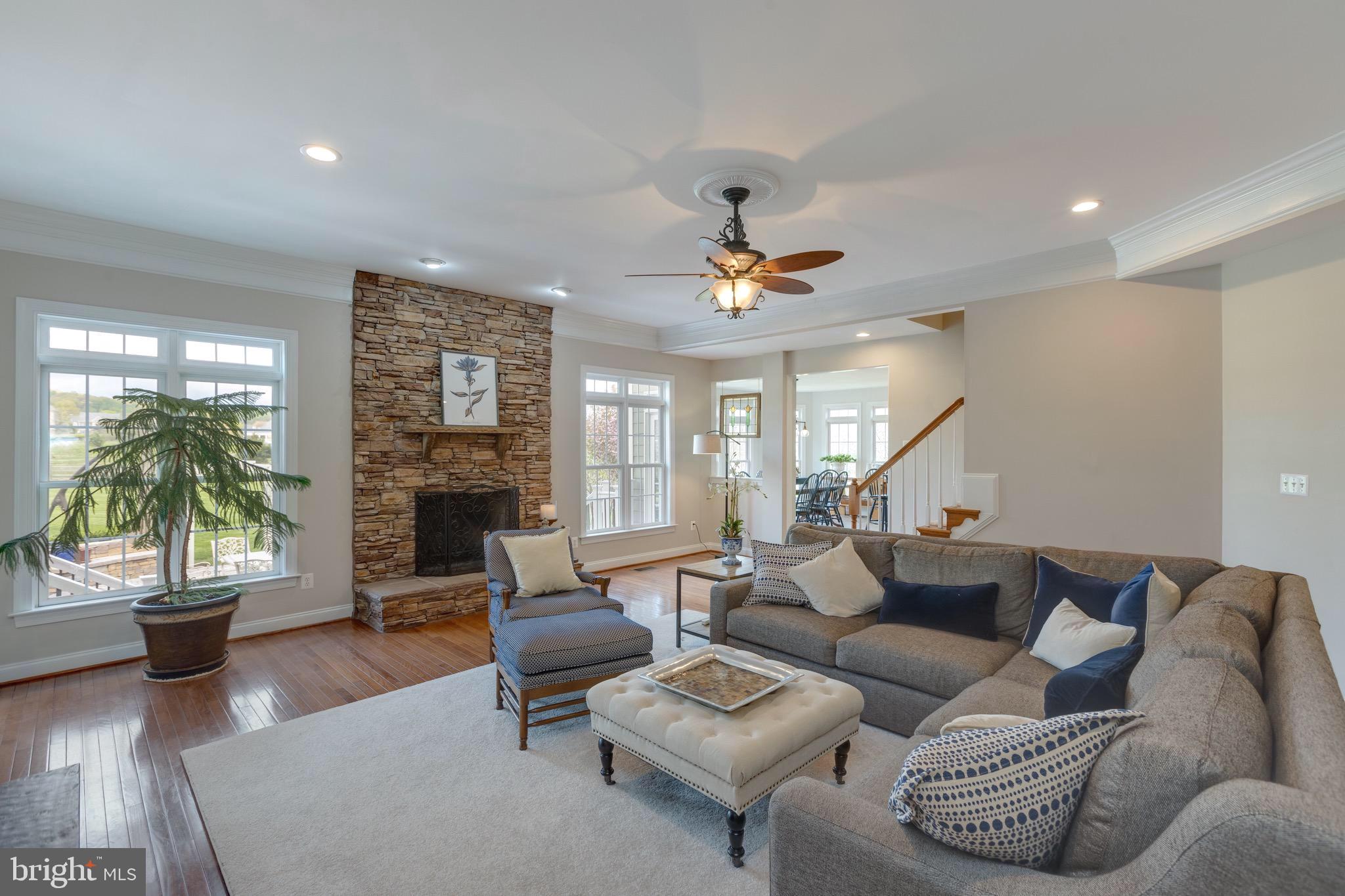 RASPBERRY FALLS - Residential