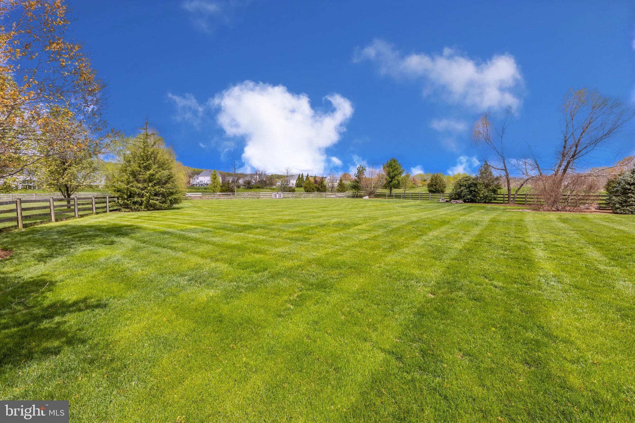 RASPBERRY FALLS - Residential