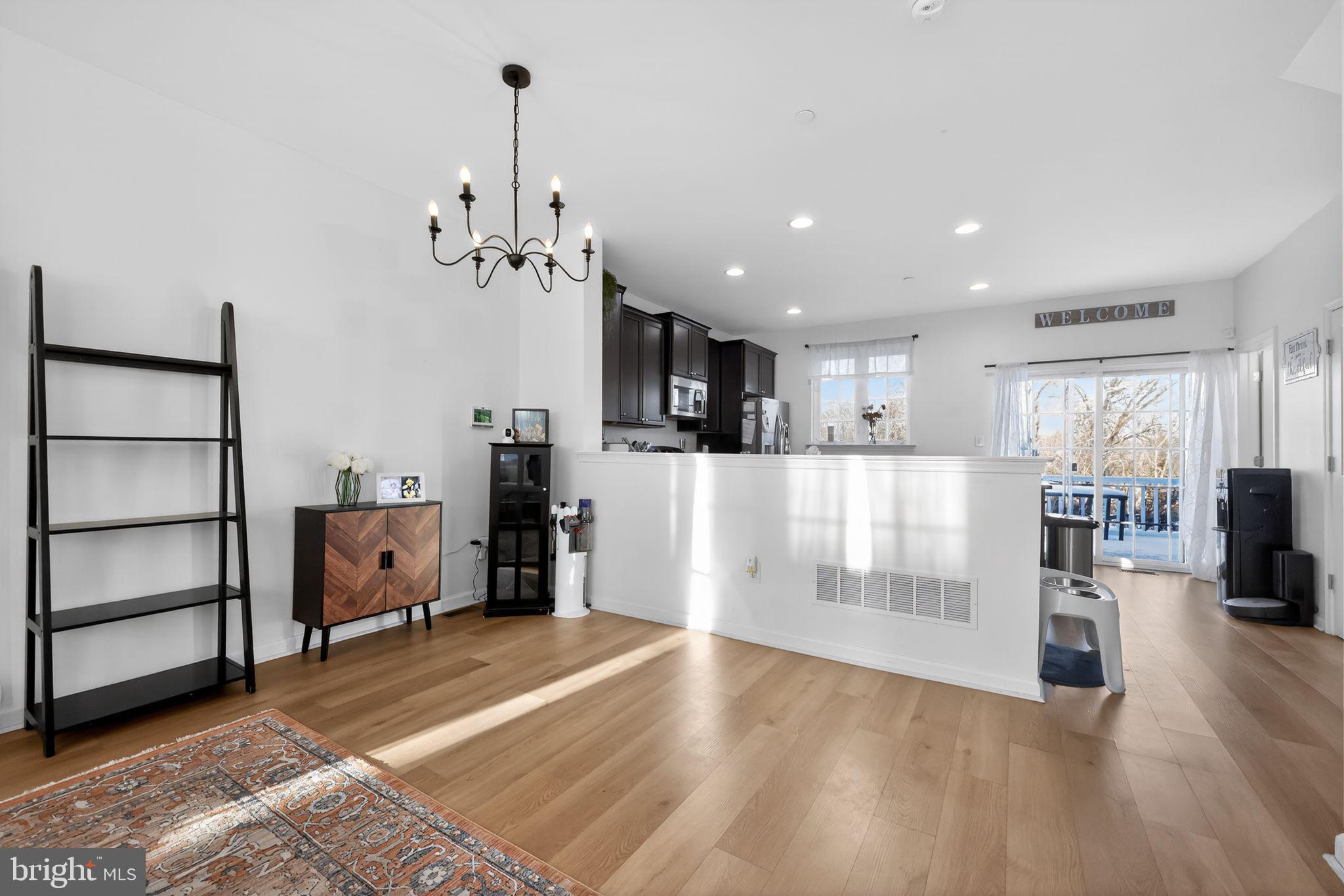 CREEKSIDE AT LLANERC - Residential