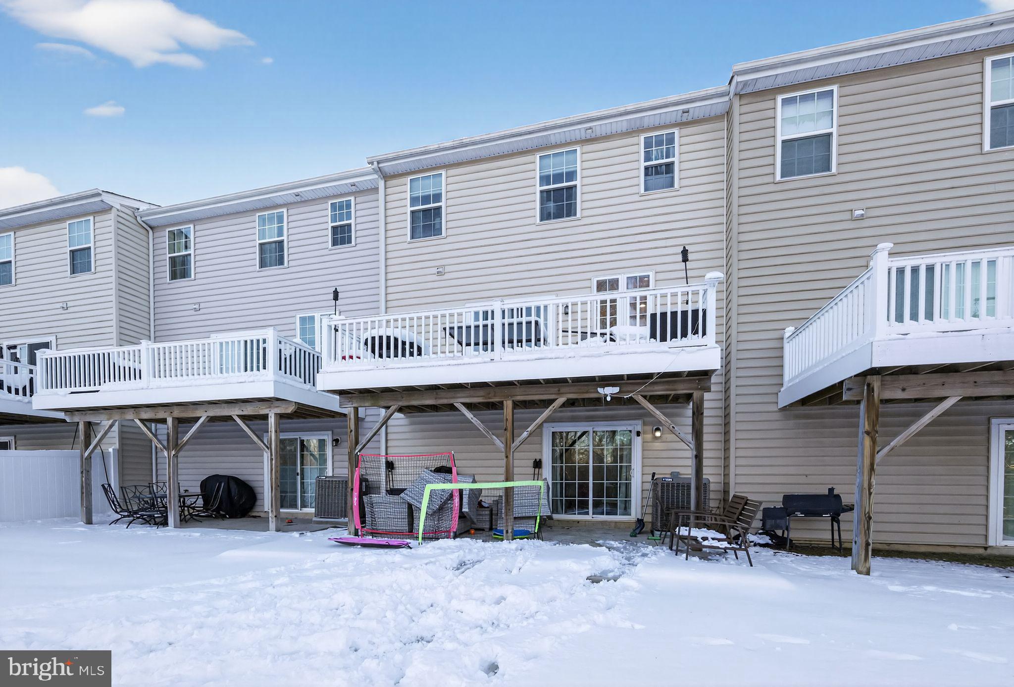CREEKSIDE AT LLANERC - Residential