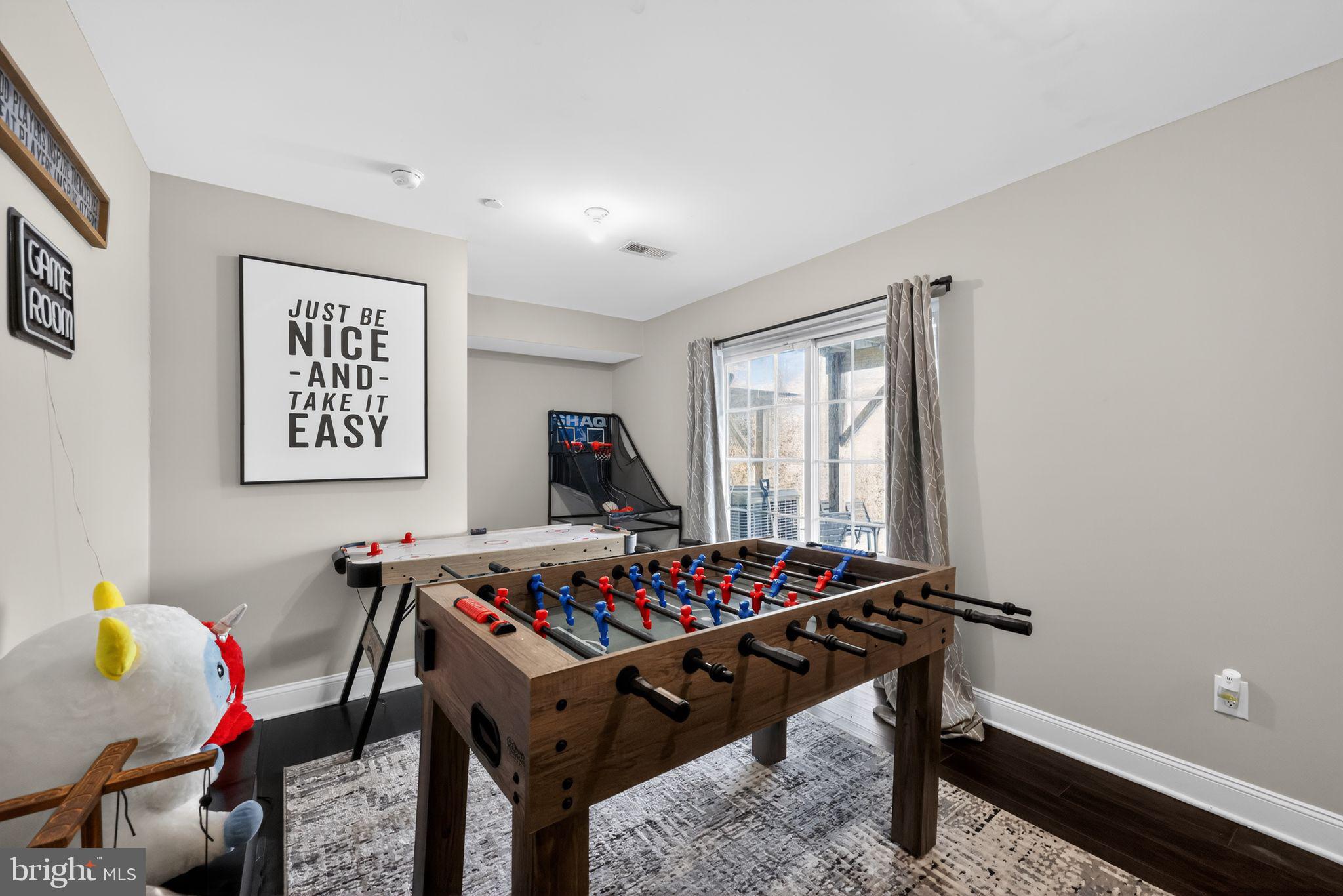 CREEKSIDE AT LLANERC - Residential