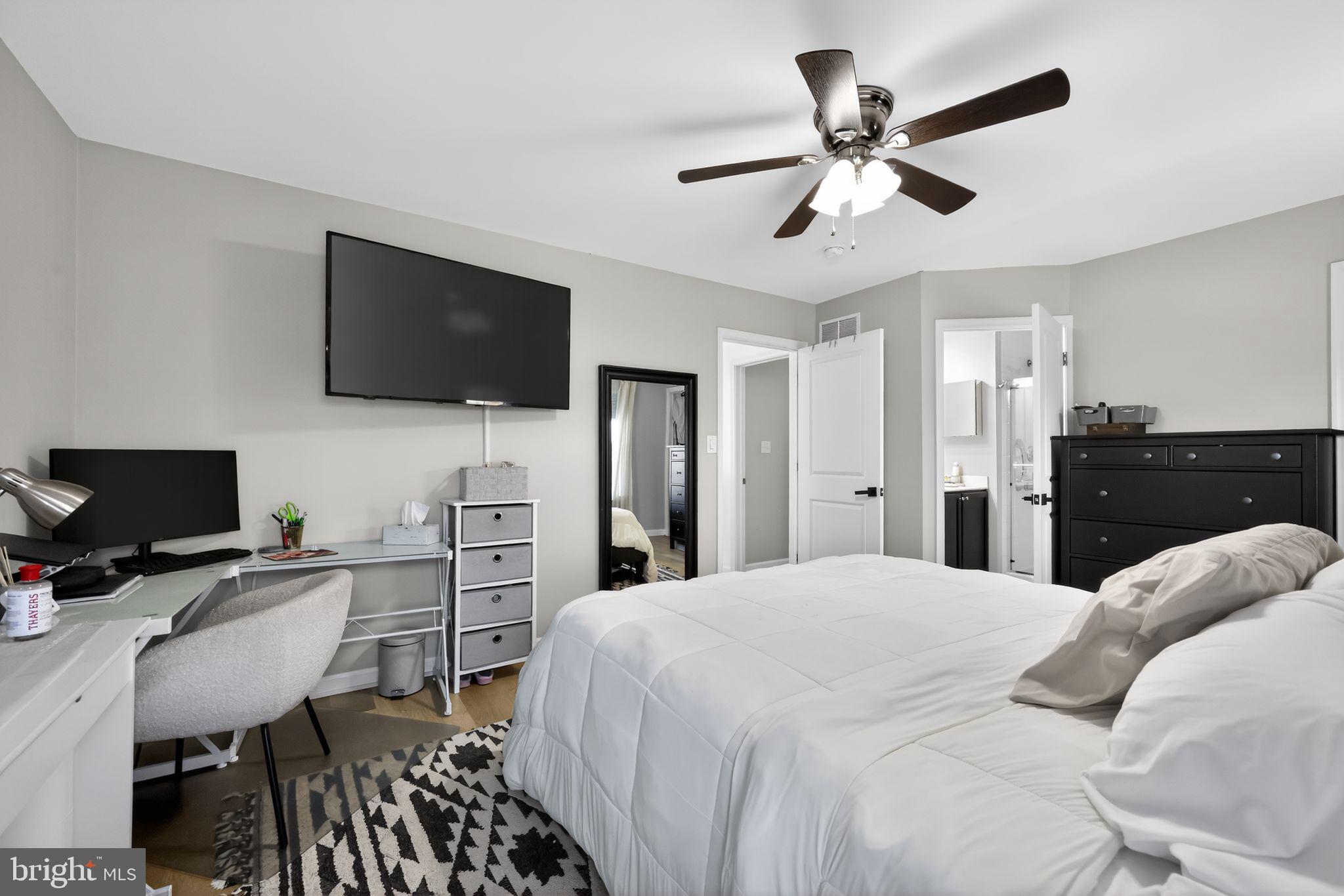 CREEKSIDE AT LLANERC - Residential