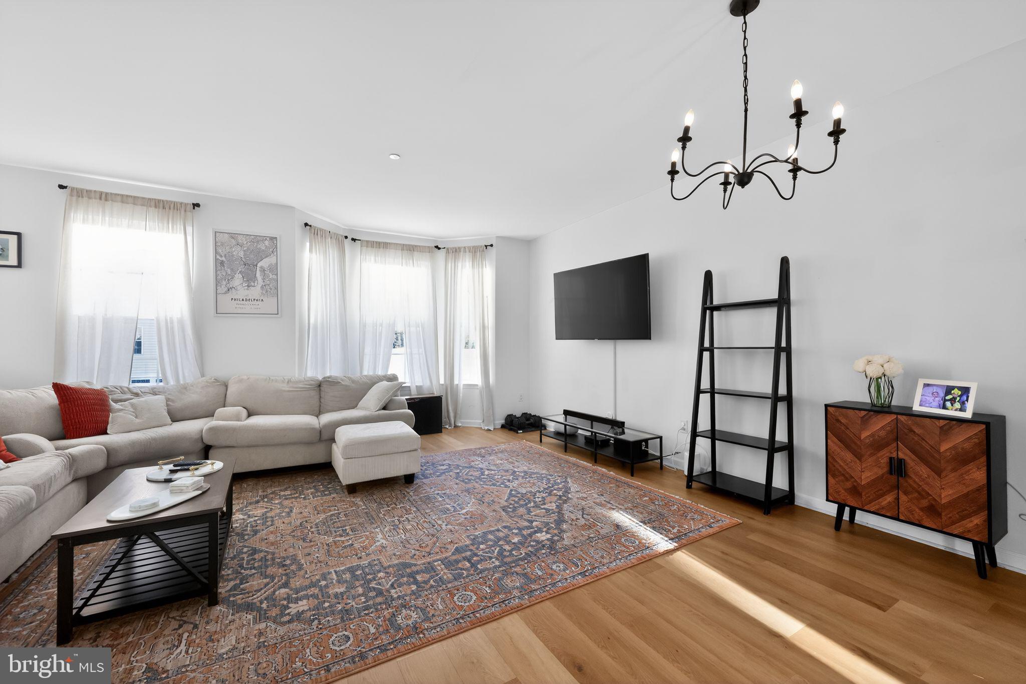 CREEKSIDE AT LLANERC - Residential