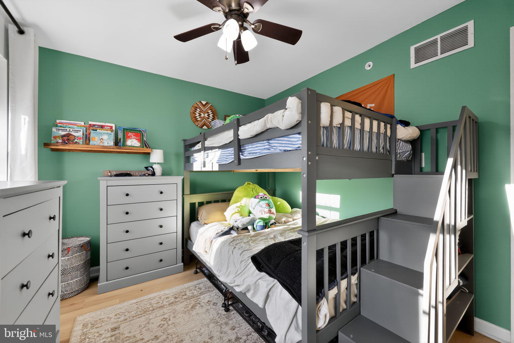 CREEKSIDE AT LLANERC - Residential