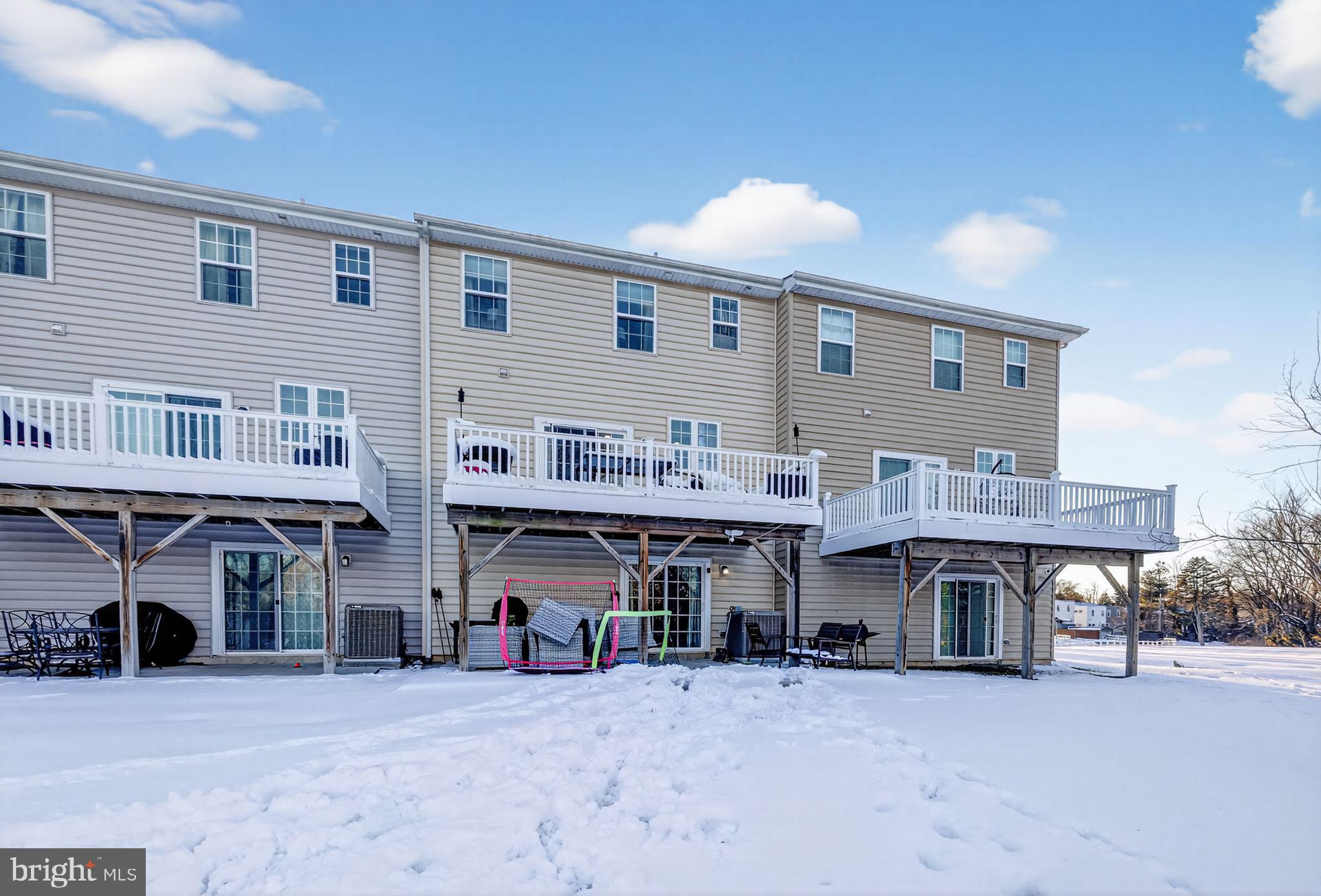 CREEKSIDE AT LLANERC - Residential