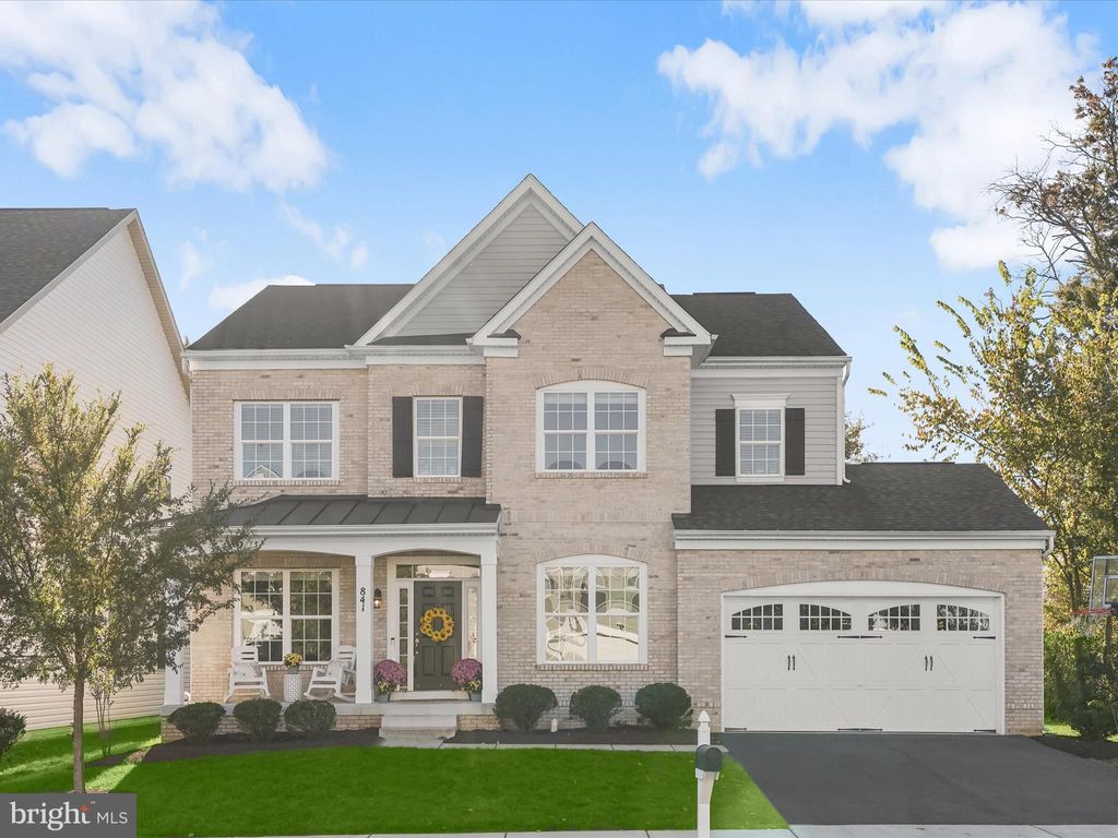 Photo of 841 Pencoast Drive, PURCELLVILLE, VA 20132 (MLS # VALO2108868)