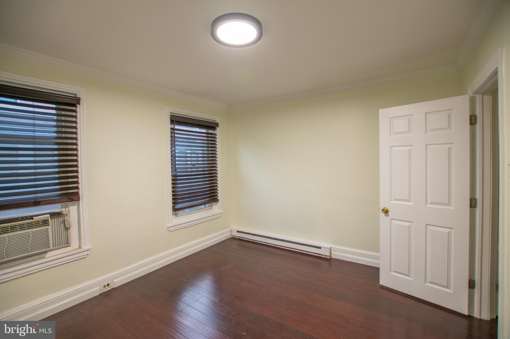 POINT BREEZE - Residential Lease