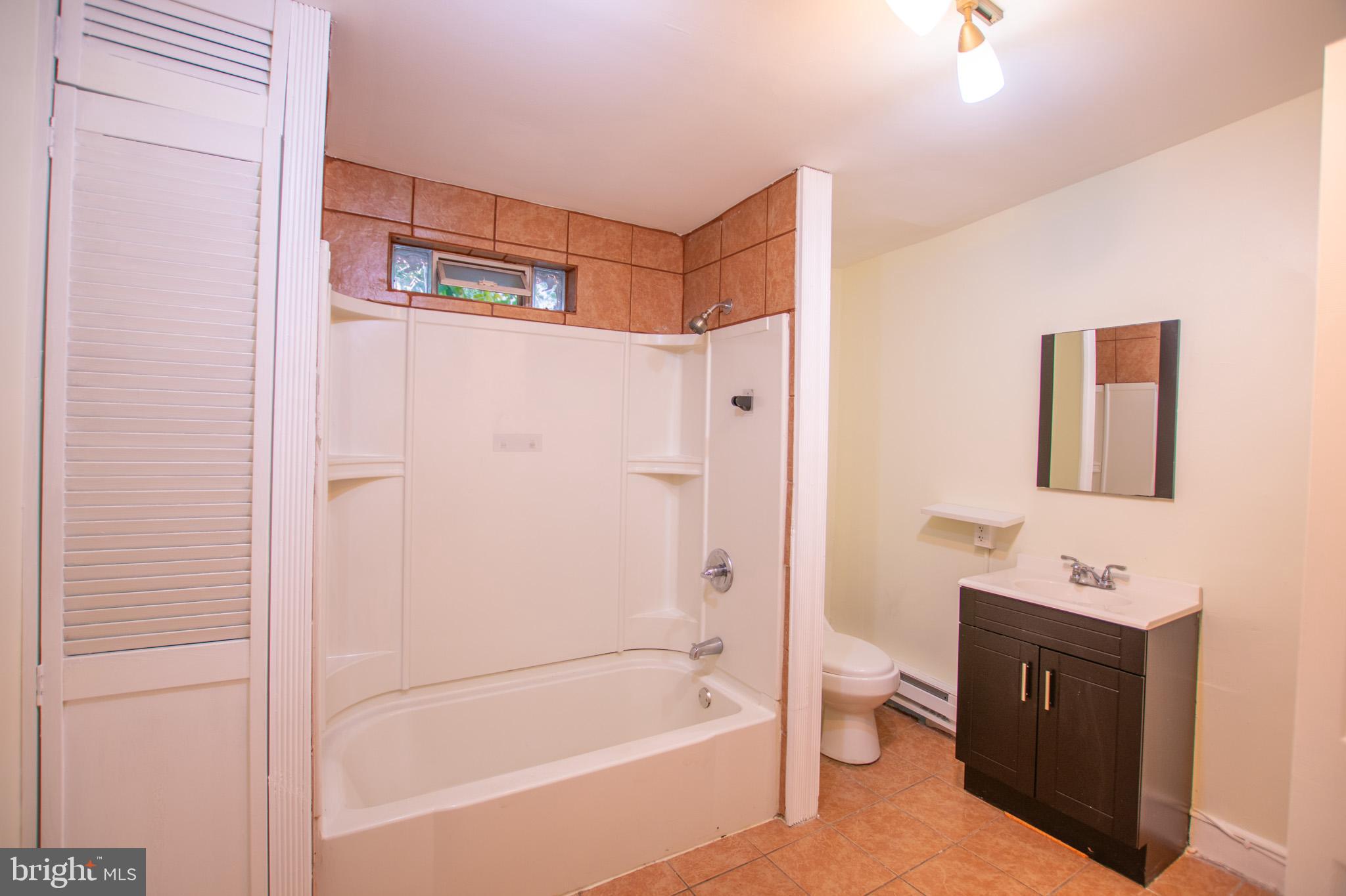 POINT BREEZE - Residential Lease