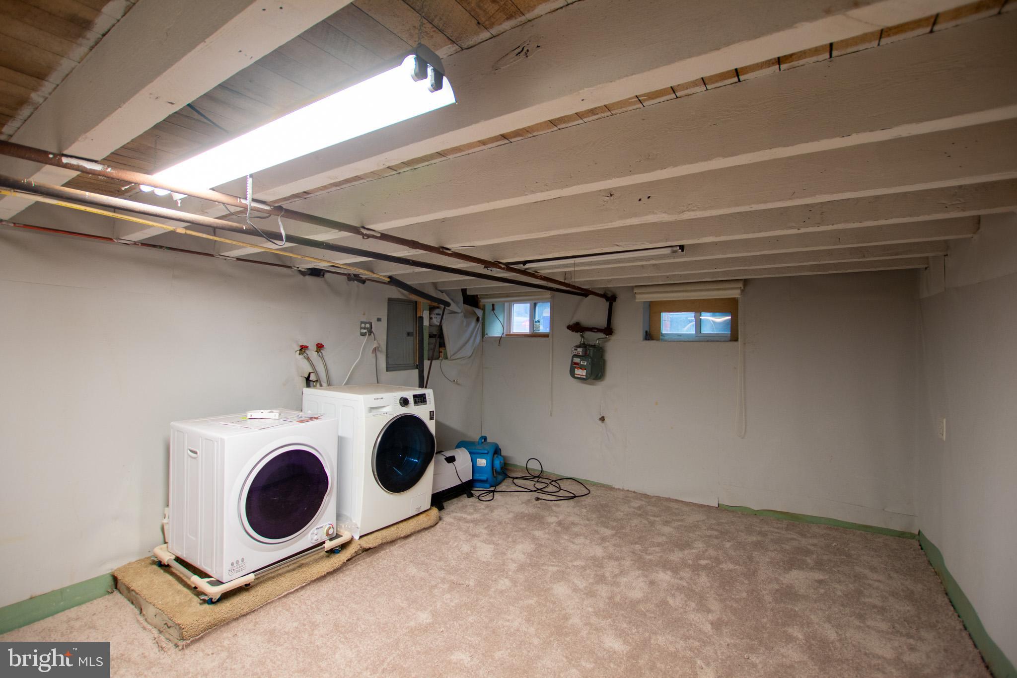 POINT BREEZE - Residential Lease