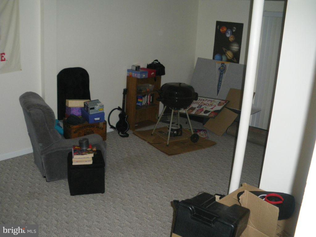 WORTHINGTON WOODS - Residential Lease
