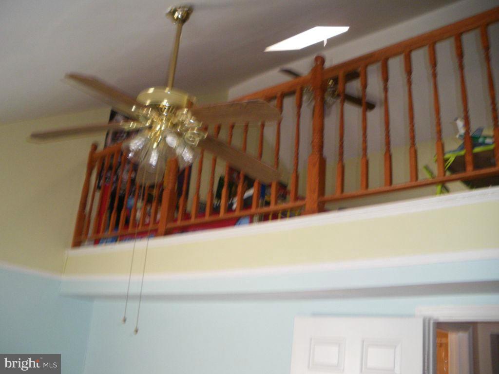 WORTHINGTON WOODS - Residential Lease