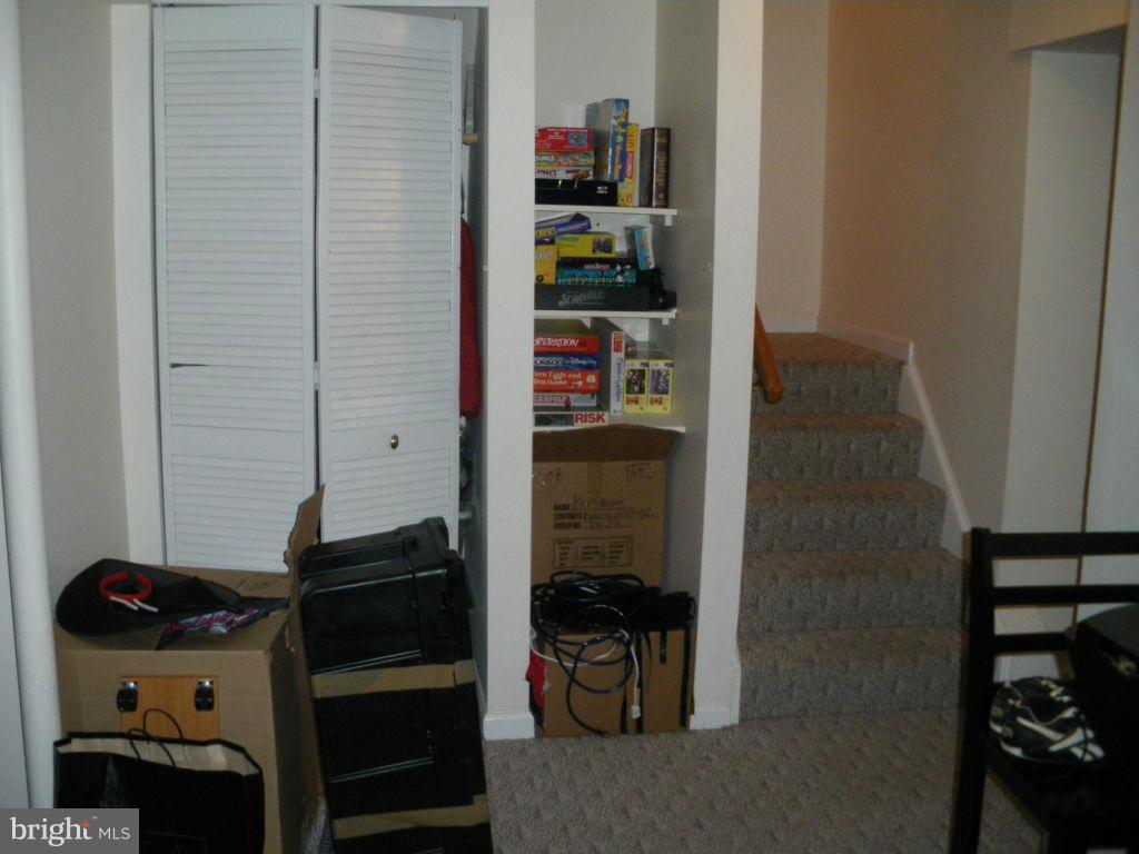 WORTHINGTON WOODS - Residential Lease