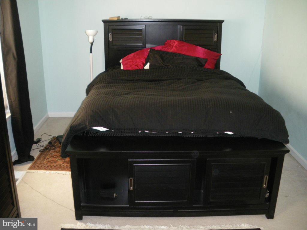 WORTHINGTON WOODS - Residential Lease