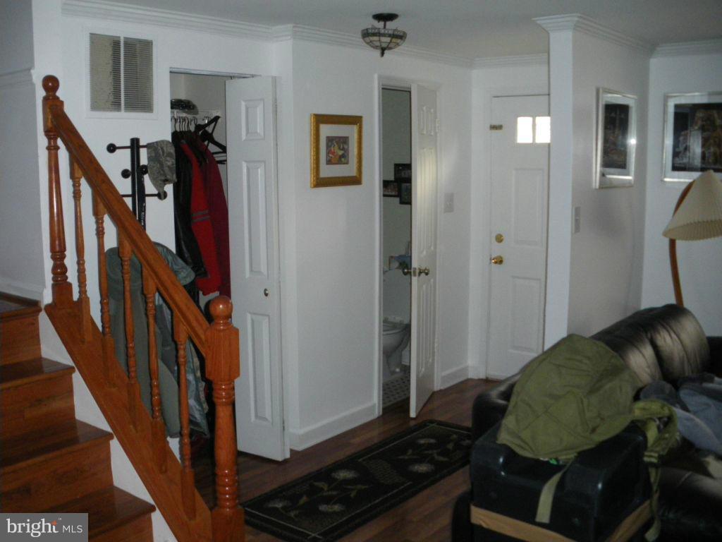 WORTHINGTON WOODS - Residential Lease