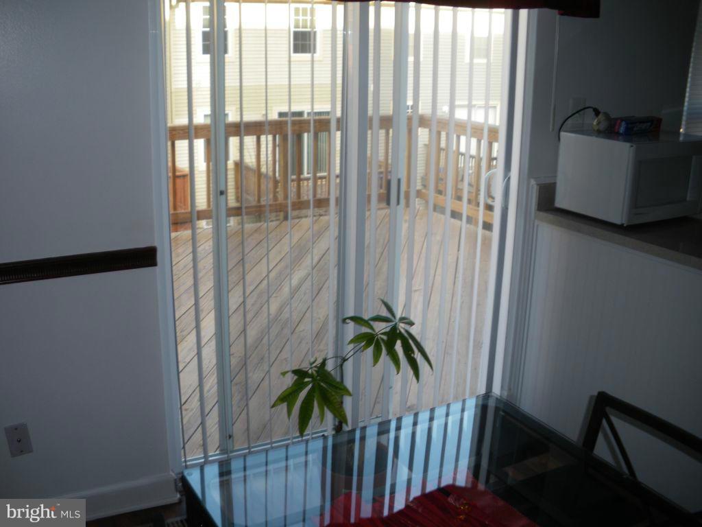 WORTHINGTON WOODS - Residential Lease